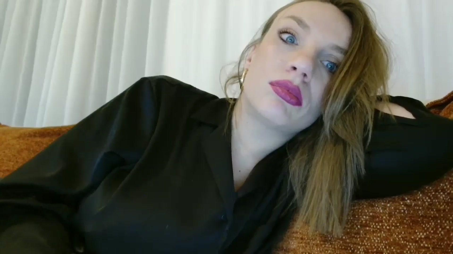 Gallery image thumbnail from ABABAB1's myfreecams stream on, 03/06/2026, 19:26 image 9 of 20