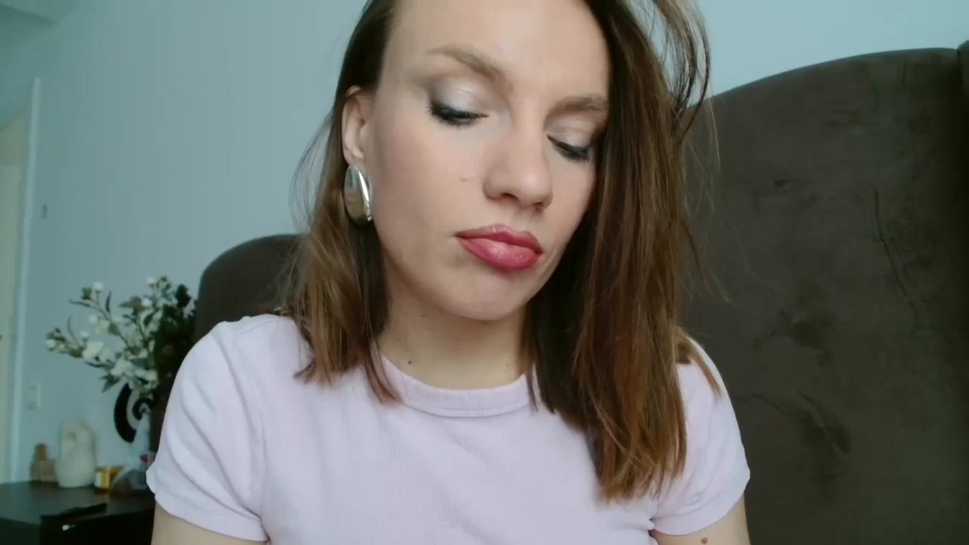 Gallery image thumbnail from ABABAB1's myfreecams stream on, 03/15/2026, 10:14 image 12 of 20