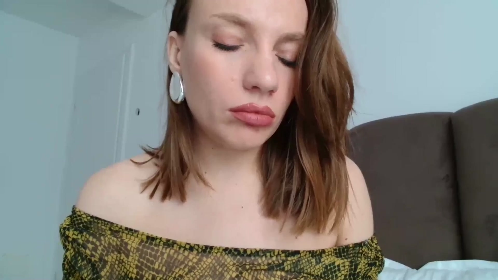 Gallery image thumbnail from ABABAB1's myfreecams stream on, 03/18/2026, 08:02 image 9 of 20
