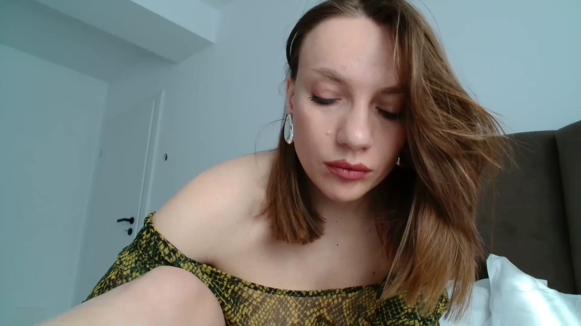 Gallery image thumbnail from ABABAB1's myfreecams stream on, 03/18/2026, 08:02 image 8 of 20