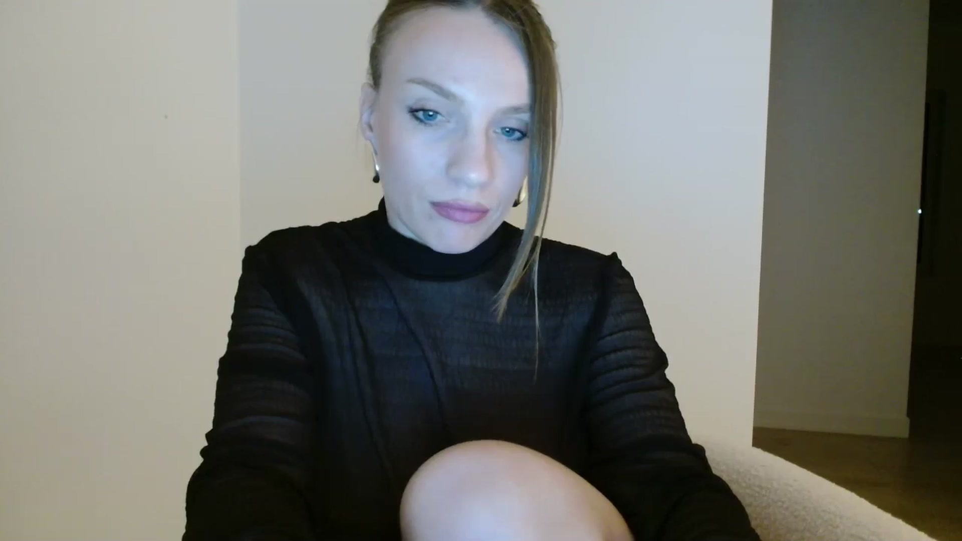 Gallery image thumbnail from ABABAB1's myfreecams stream on, 03/18/2026, 18:43 image 10 of 20