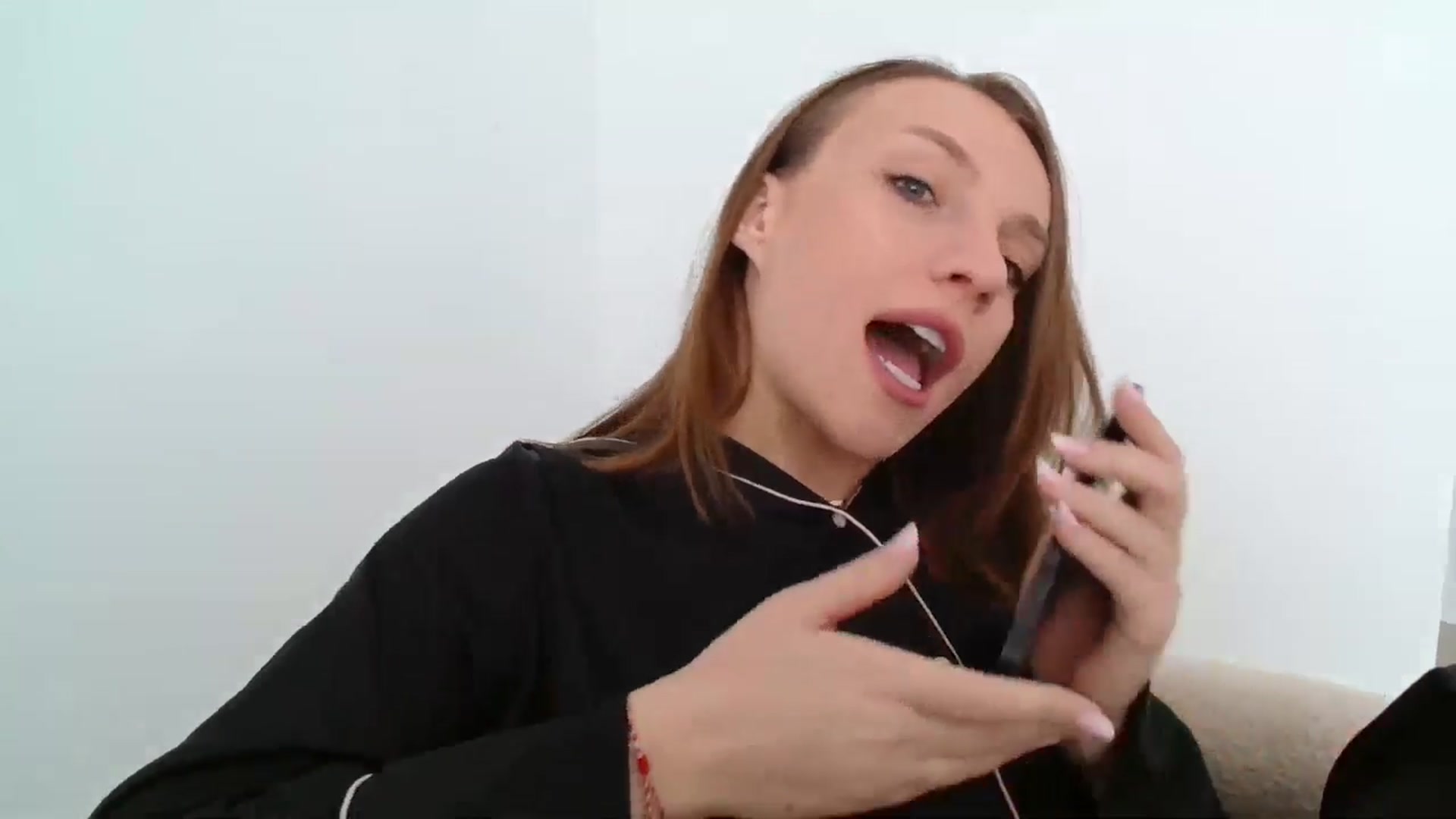 Gallery image thumbnail from ABABAB1's myfreecams stream on, 03/27/2026, 10:19 image 8 of 20