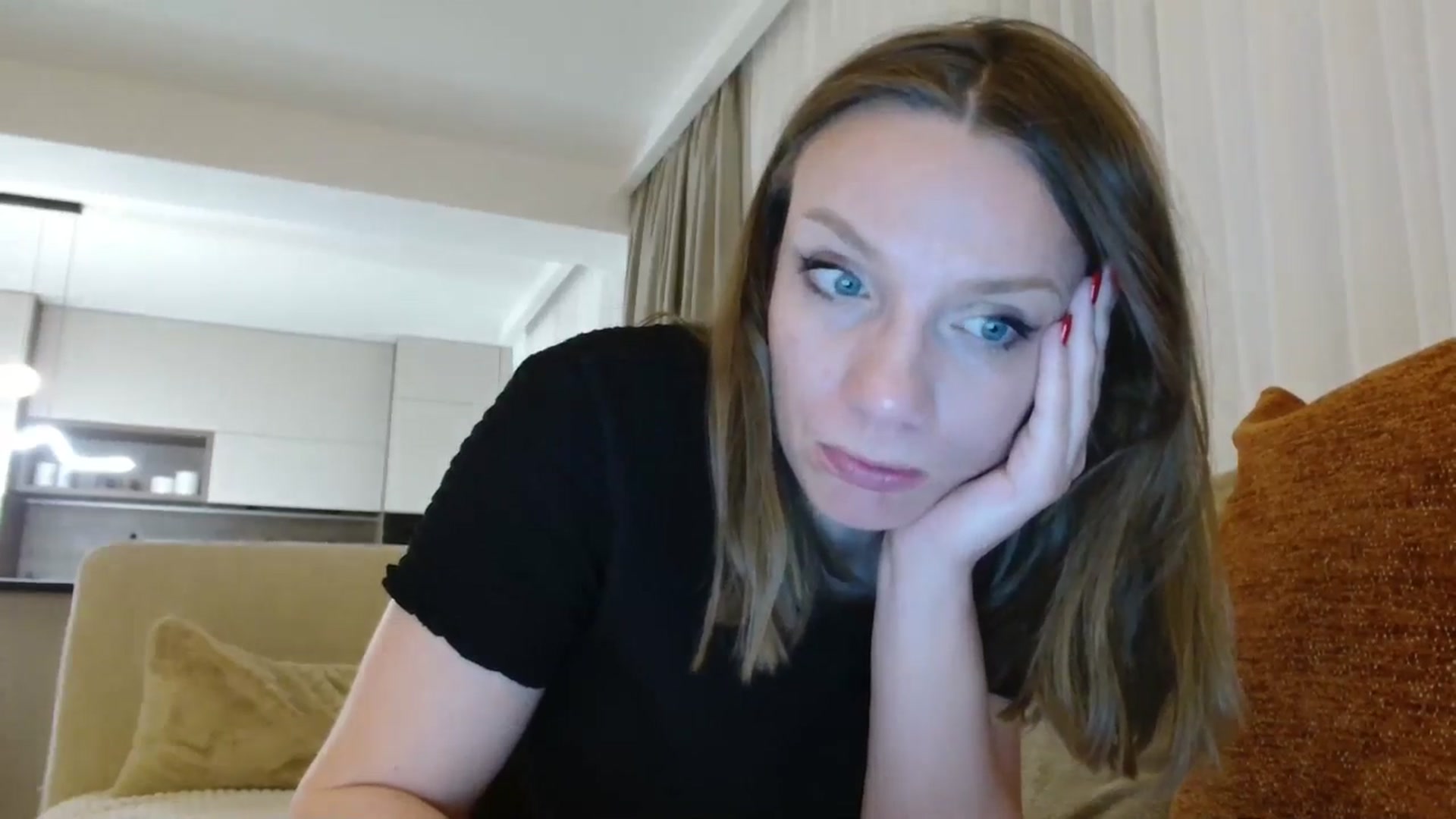 Gallery image thumbnail from ABABAB1's myfreecams stream on, 04/15/2026, 20:01 image 11 of 20
