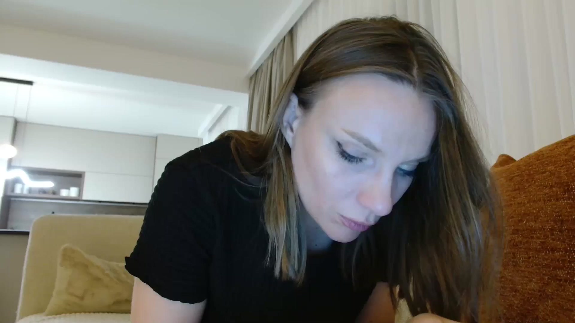 Gallery image thumbnail from ABABAB1's myfreecams stream on, 04/15/2026, 20:01 image 3 of 20
