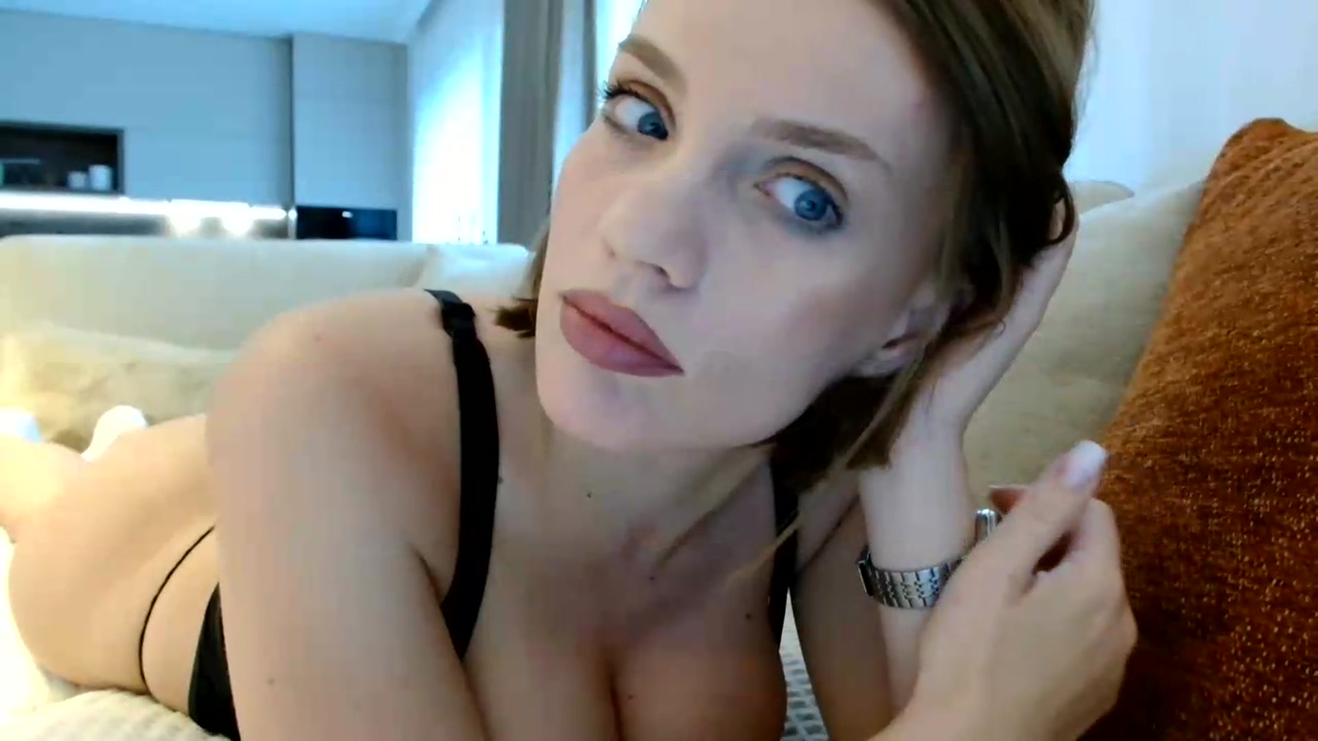 Gallery image thumbnail from ABABAB1's myfreecams stream on, 06/12/2026, 17:01 image 6 of 20