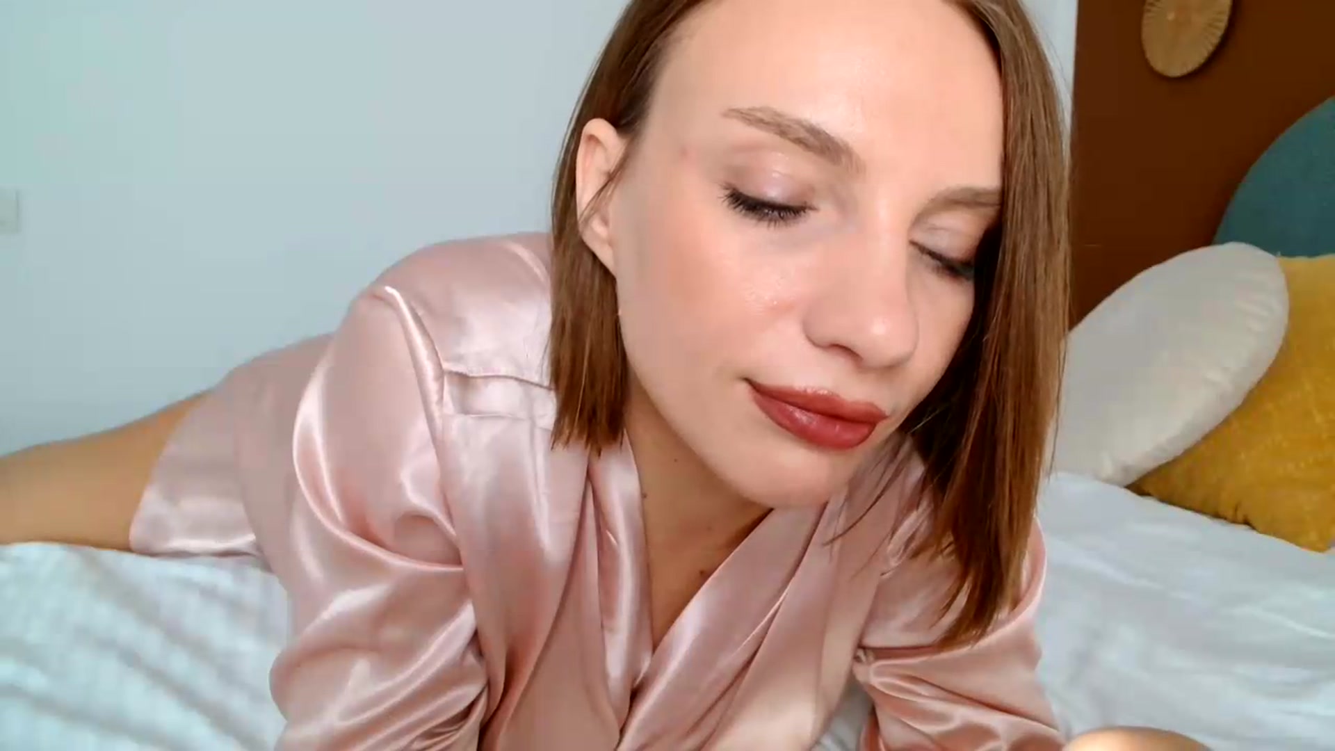 Gallery image thumbnail from ABABAB1's myfreecams stream on, 06/21/2026, 06:17 image 2 of 20