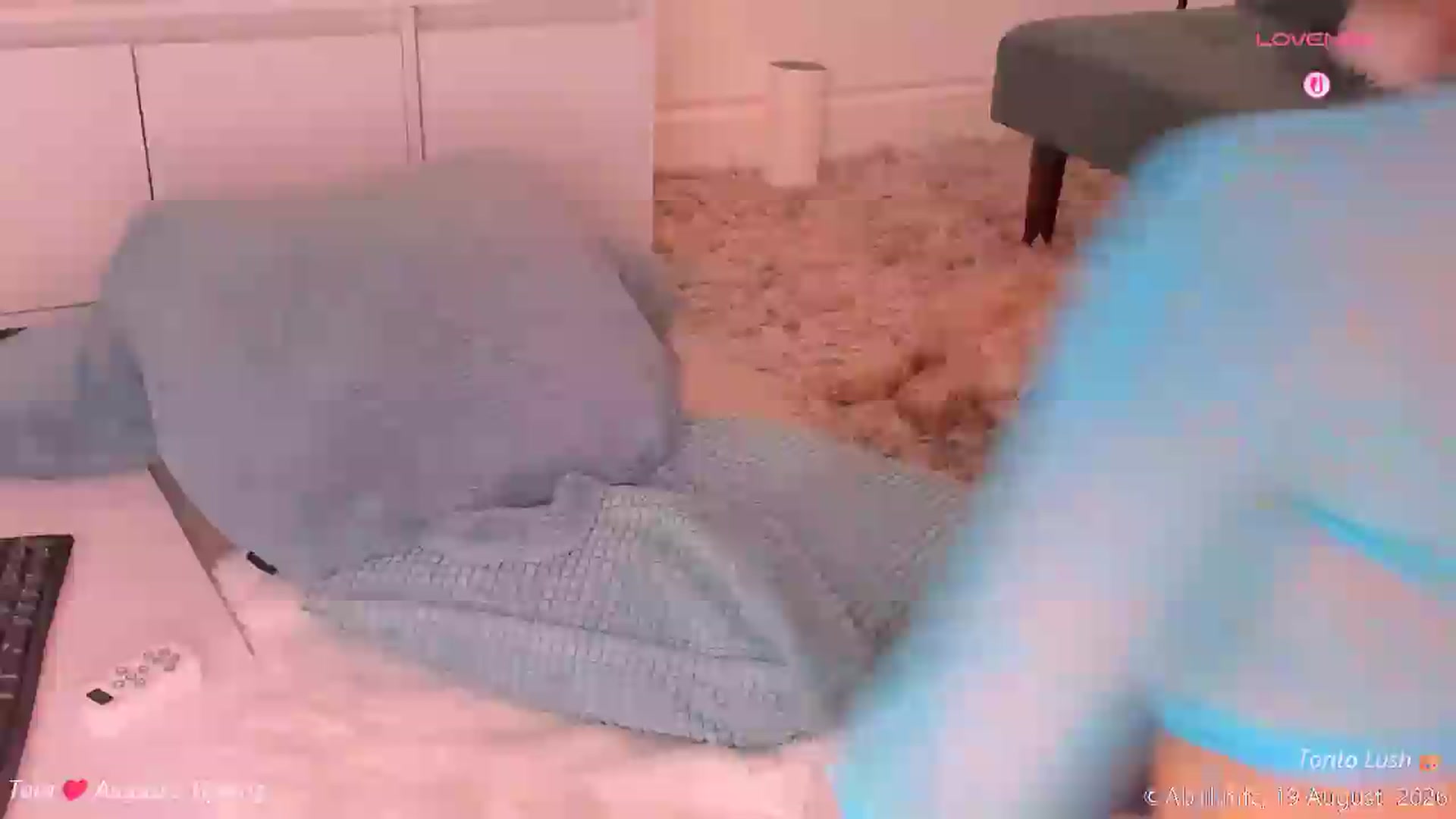 Gallery image thumbnail from ABRILL's myfreecams stream on, 08/19/2026, 17:57 image 13 of 20