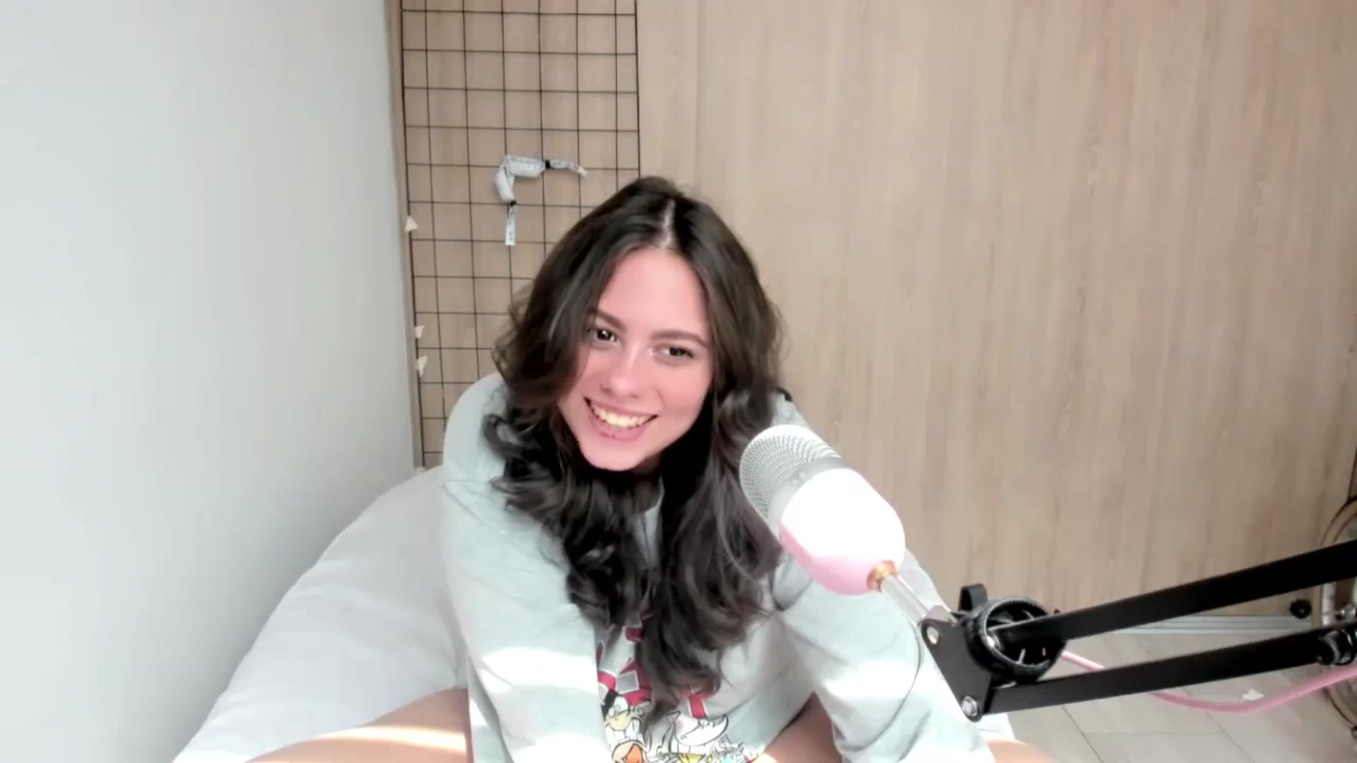 Gallery image thumbnail from ABlackBee's myfreecams stream on, 02/27/2024, 14:53 image 14 of 20