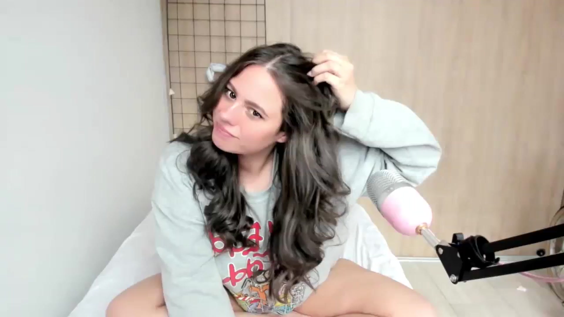 Gallery image thumbnail from ABlackBee's myfreecams stream on, 02/27/2024, 14:53 image 2 of 20