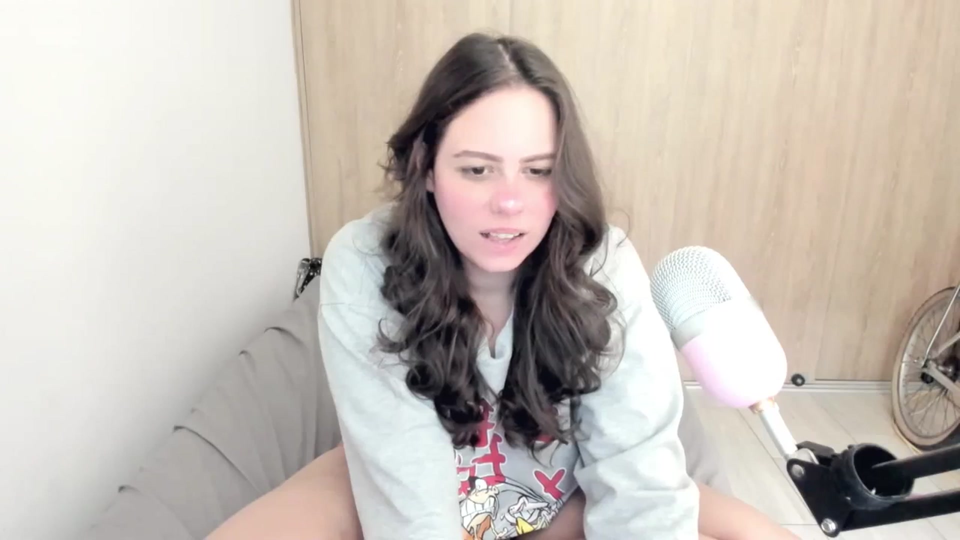 Gallery image thumbnail from ABlackBee's myfreecams stream on, 04/04/2024, 14:02 image 15 of 20