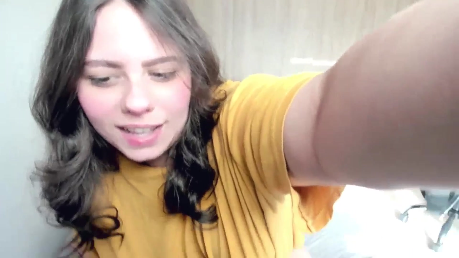 Gallery image thumbnail from ABlackBee's myfreecams stream on, 04/23/2024, 12:31 image 20 of 20
