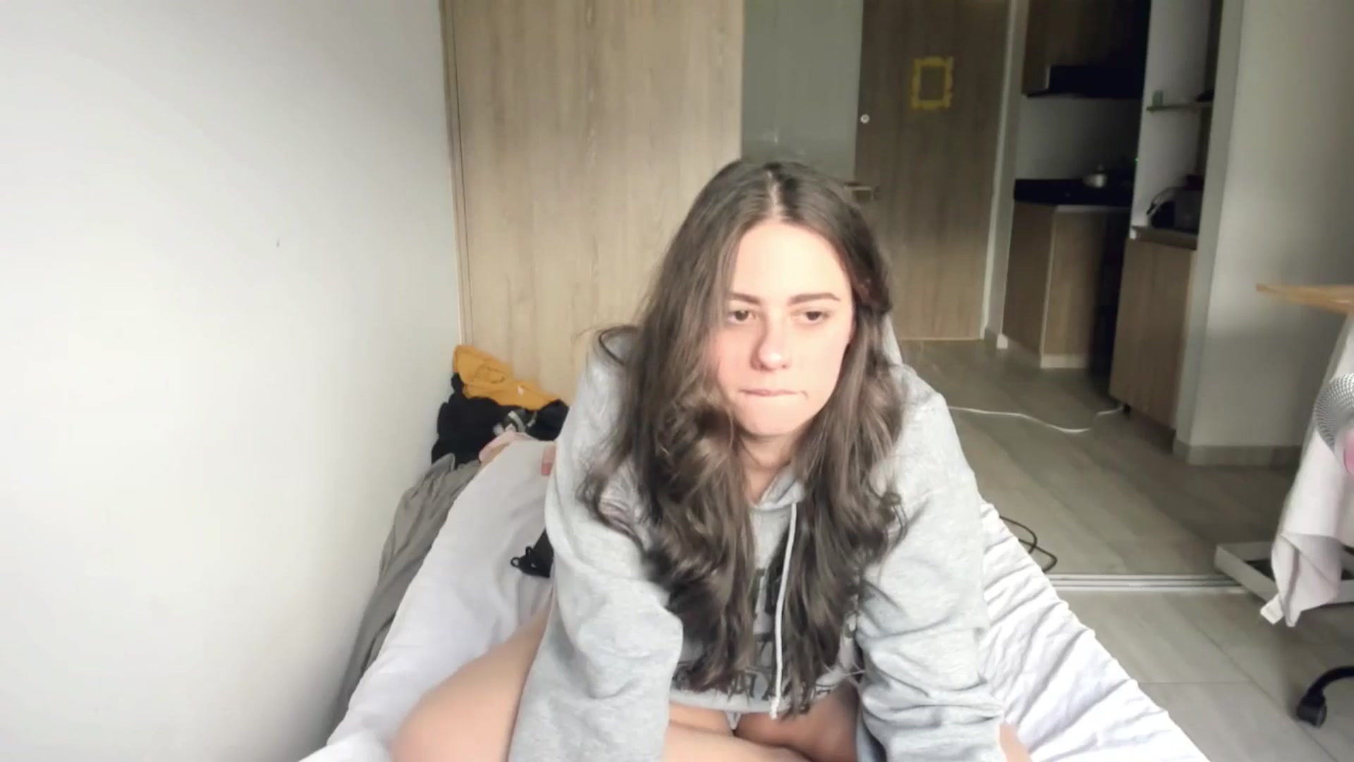 Gallery image thumbnail from ABlackBee's myfreecams stream on, 04/29/2024, 21:41 image 11 of 20