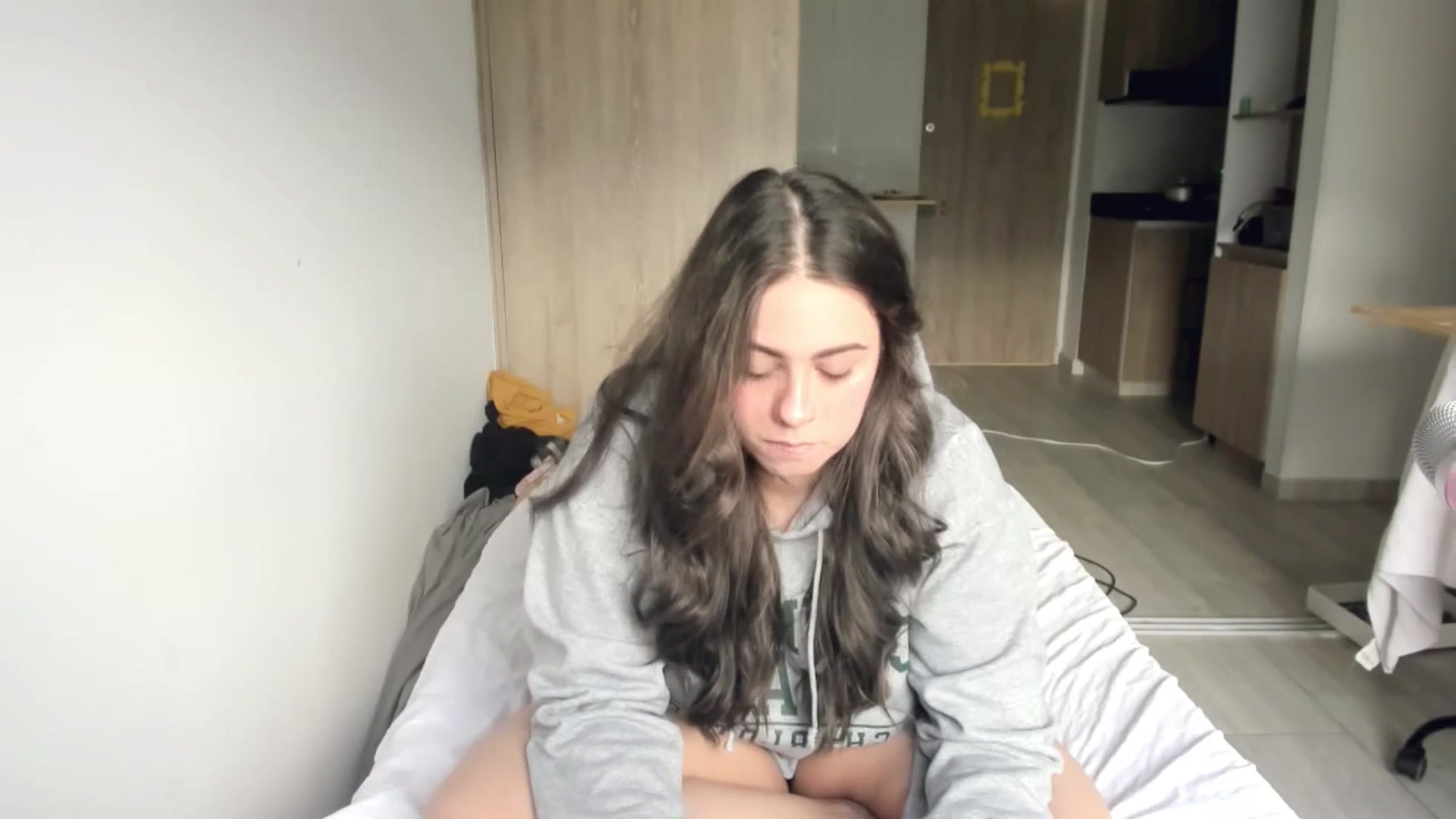 Gallery image thumbnail from ABlackBee's myfreecams stream on, 04/29/2024, 21:41 image 10 of 20
