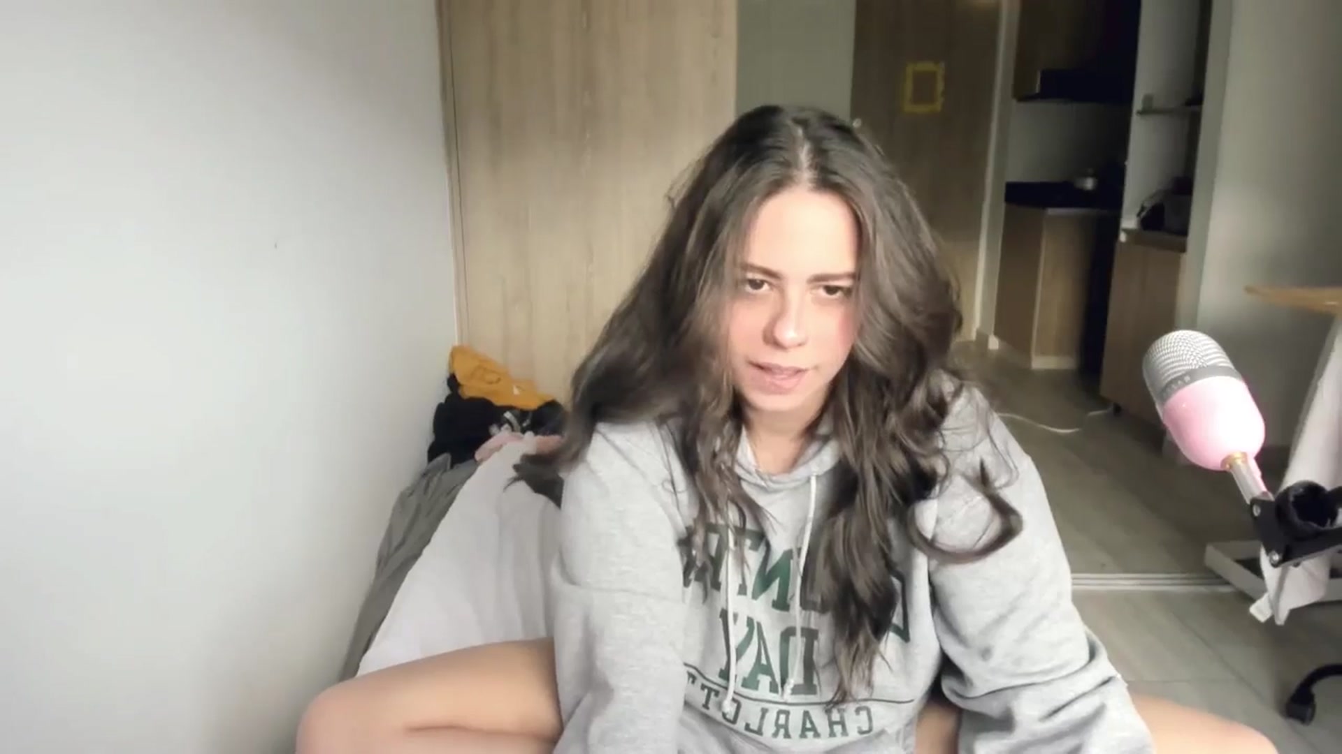 Gallery image thumbnail from ABlackBee's myfreecams stream on, 04/29/2024, 21:41 image 20 of 20