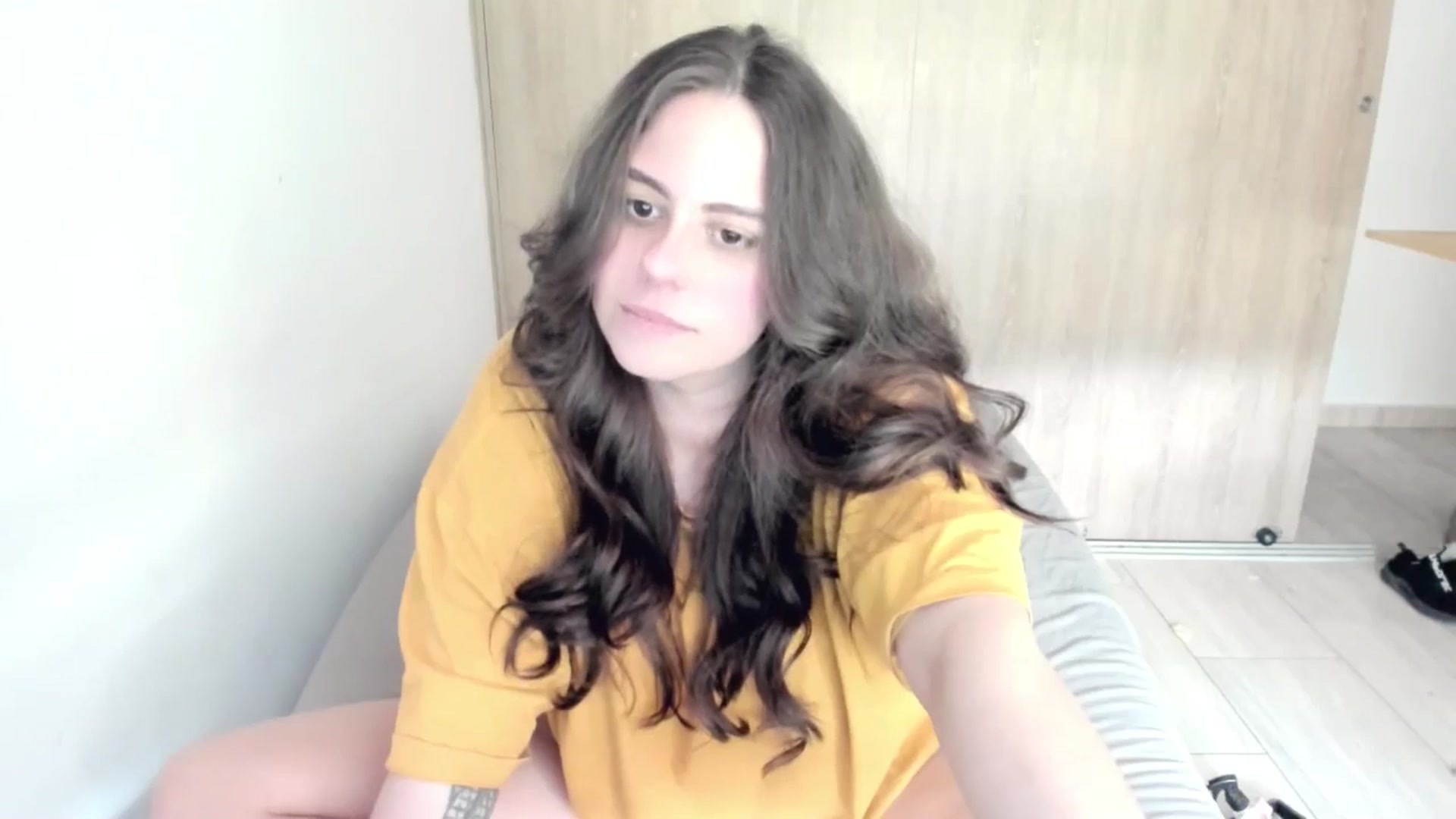 Gallery image thumbnail from ABlackBee's myfreecams stream on, 05/06/2024, 21:55 image 18 of 20