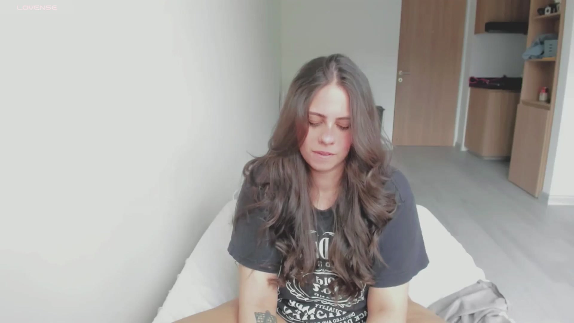 Gallery image thumbnail from ABlackBee's myfreecams stream on, 06/30/2024, 16:55 image 17 of 20