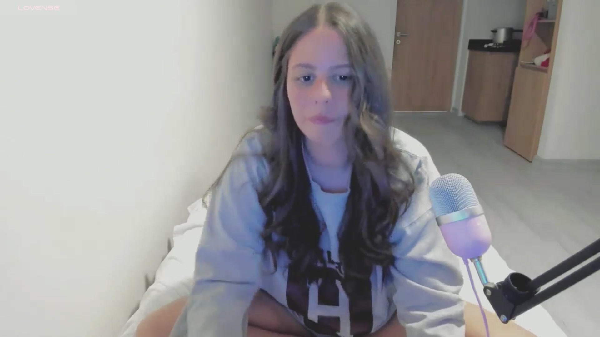Gallery image thumbnail from ABlackBee's myfreecams stream on, 07/19/2024, 02:56 image 3 of 20