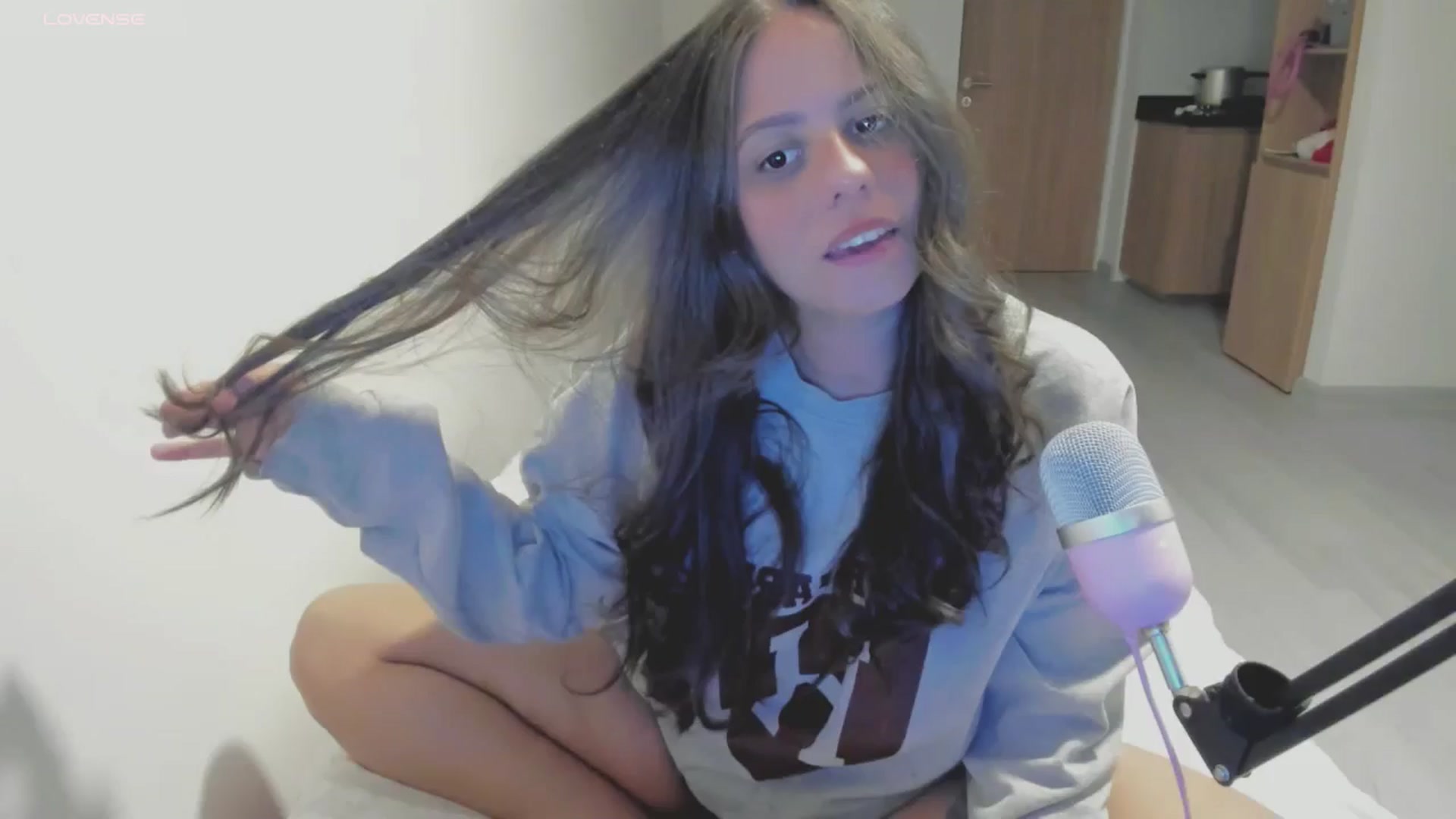 Gallery image thumbnail from ABlackBee's myfreecams stream on, 07/19/2024, 02:56 image 1 of 20