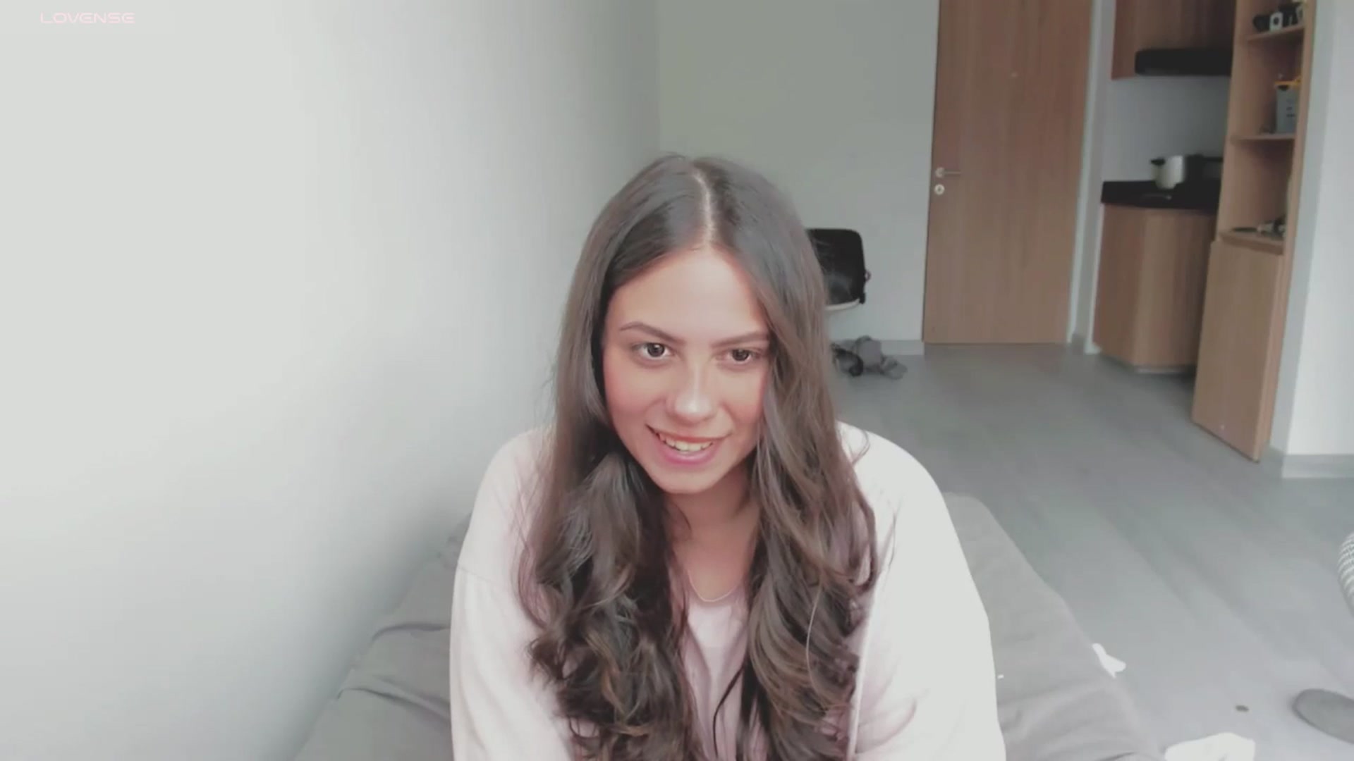 Gallery image thumbnail from ABlackBee's myfreecams stream on, 07/23/2024, 17:21 image 4 of 20