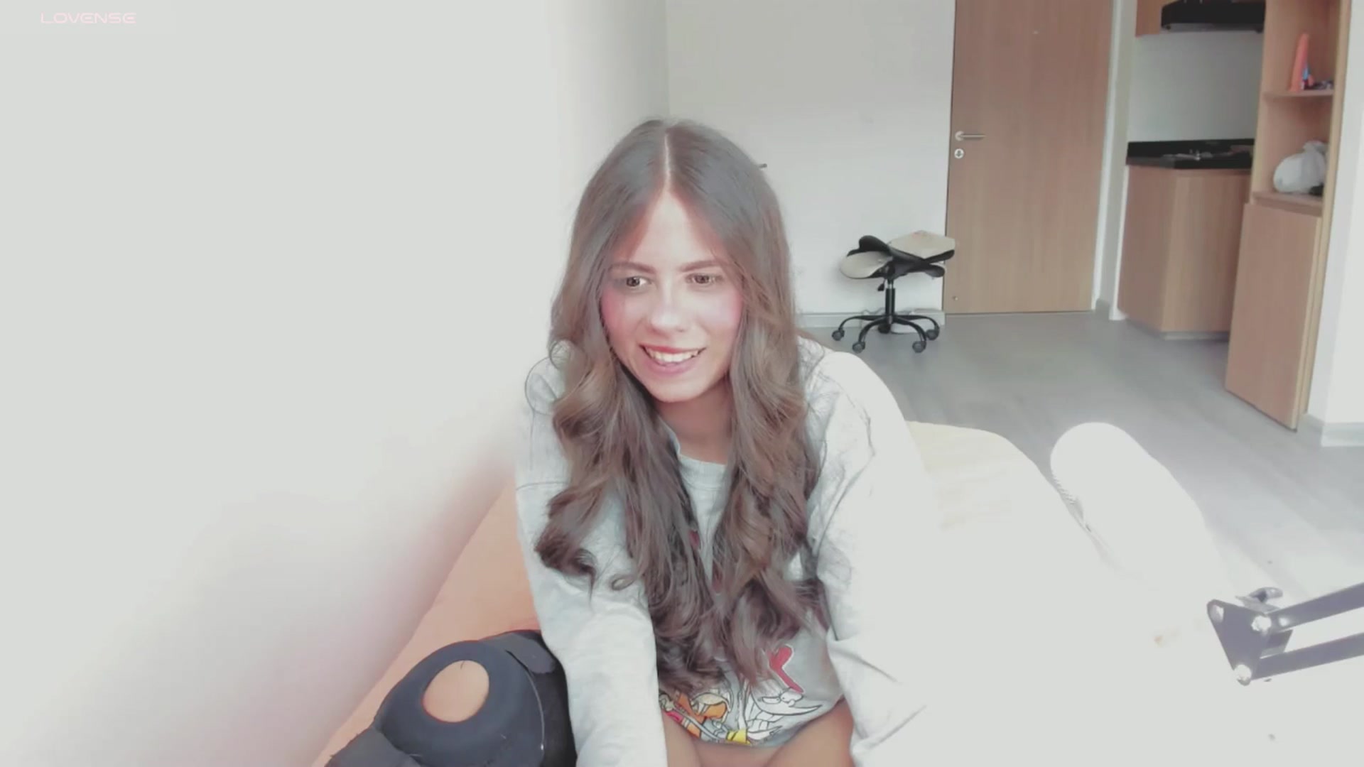 Gallery image thumbnail from ABlackBee's myfreecams stream on, 08/22/2024, 14:27 image 7 of 20