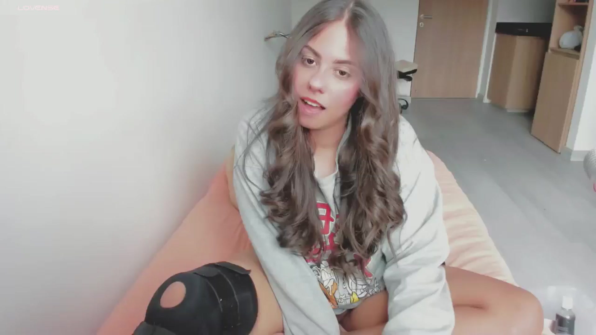 Gallery image thumbnail from ABlackBee's myfreecams stream on, 08/22/2024, 14:42 image 13 of 20