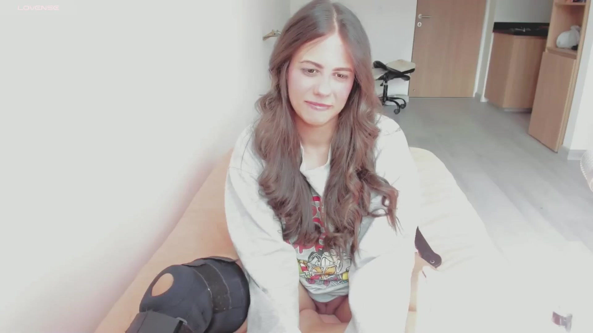 Gallery image thumbnail from ABlackBee's myfreecams stream on, 08/22/2024, 14:42 image 9 of 20