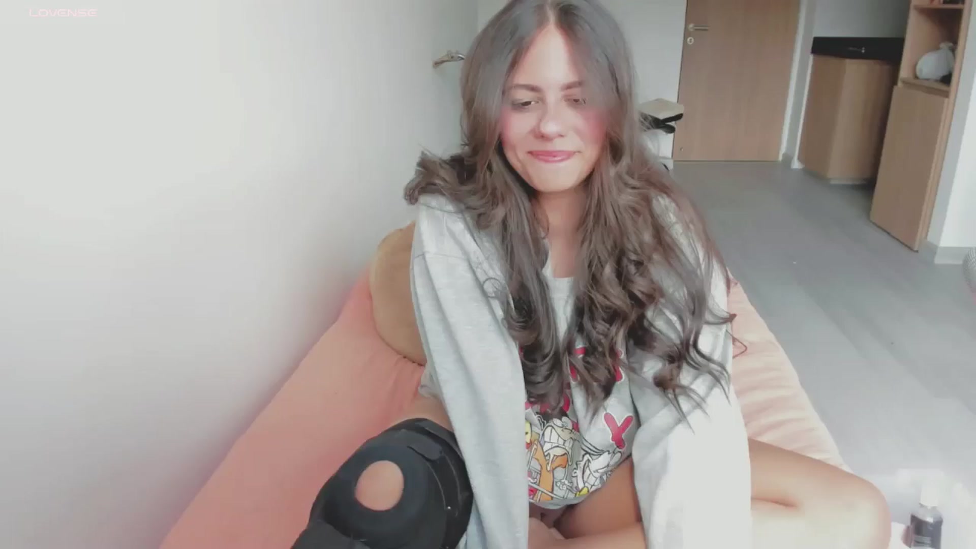 Gallery image thumbnail from ABlackBee's myfreecams stream on, 08/22/2024, 14:42 image 15 of 20