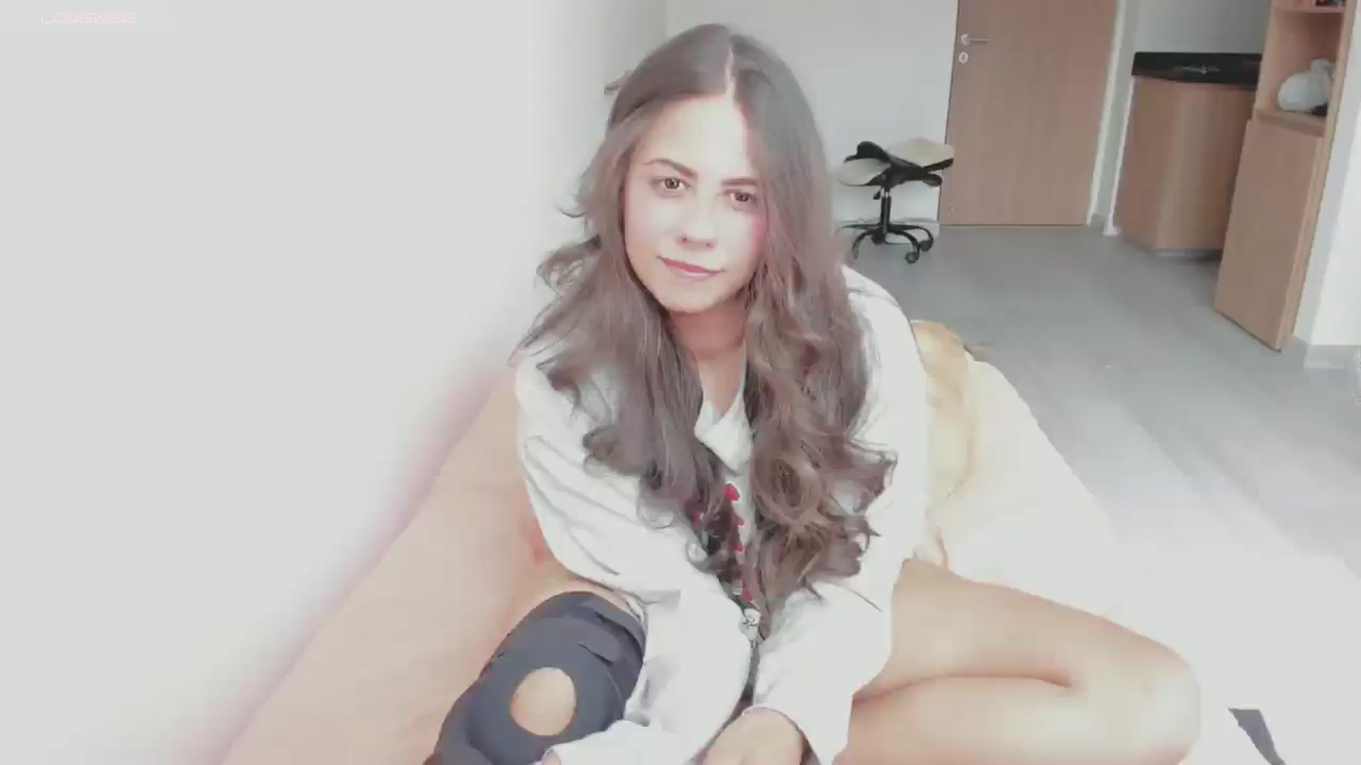 Gallery image thumbnail from ABlackBee's myfreecams stream on, 08/22/2024, 15:56 image 9 of 20