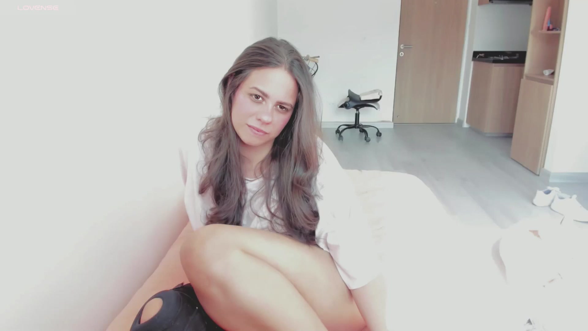Gallery image thumbnail from ABlackBee's myfreecams stream on, 08/23/2024, 14:12 image 11 of 20