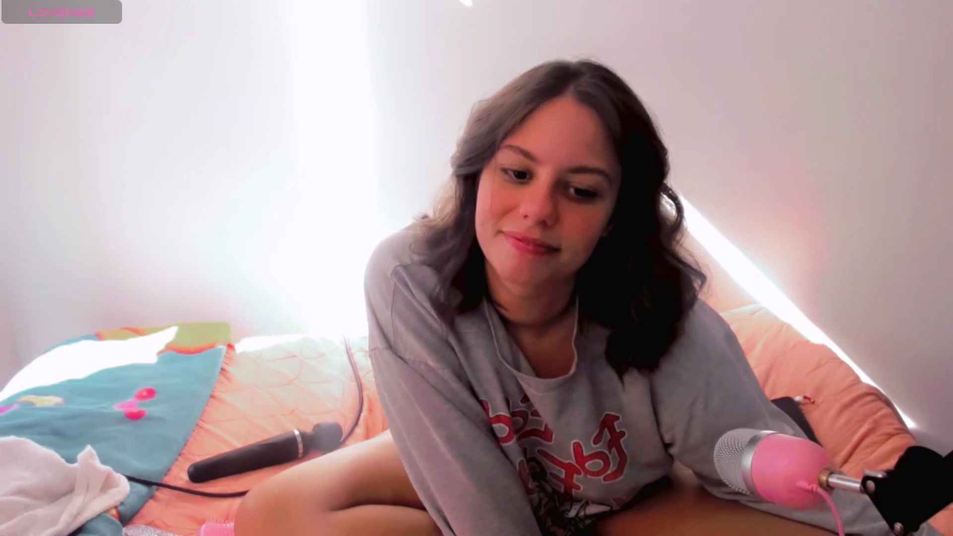 Gallery image thumbnail from ABlackBee's myfreecams stream on, 12/24/2024, 14:01 image 19 of 20