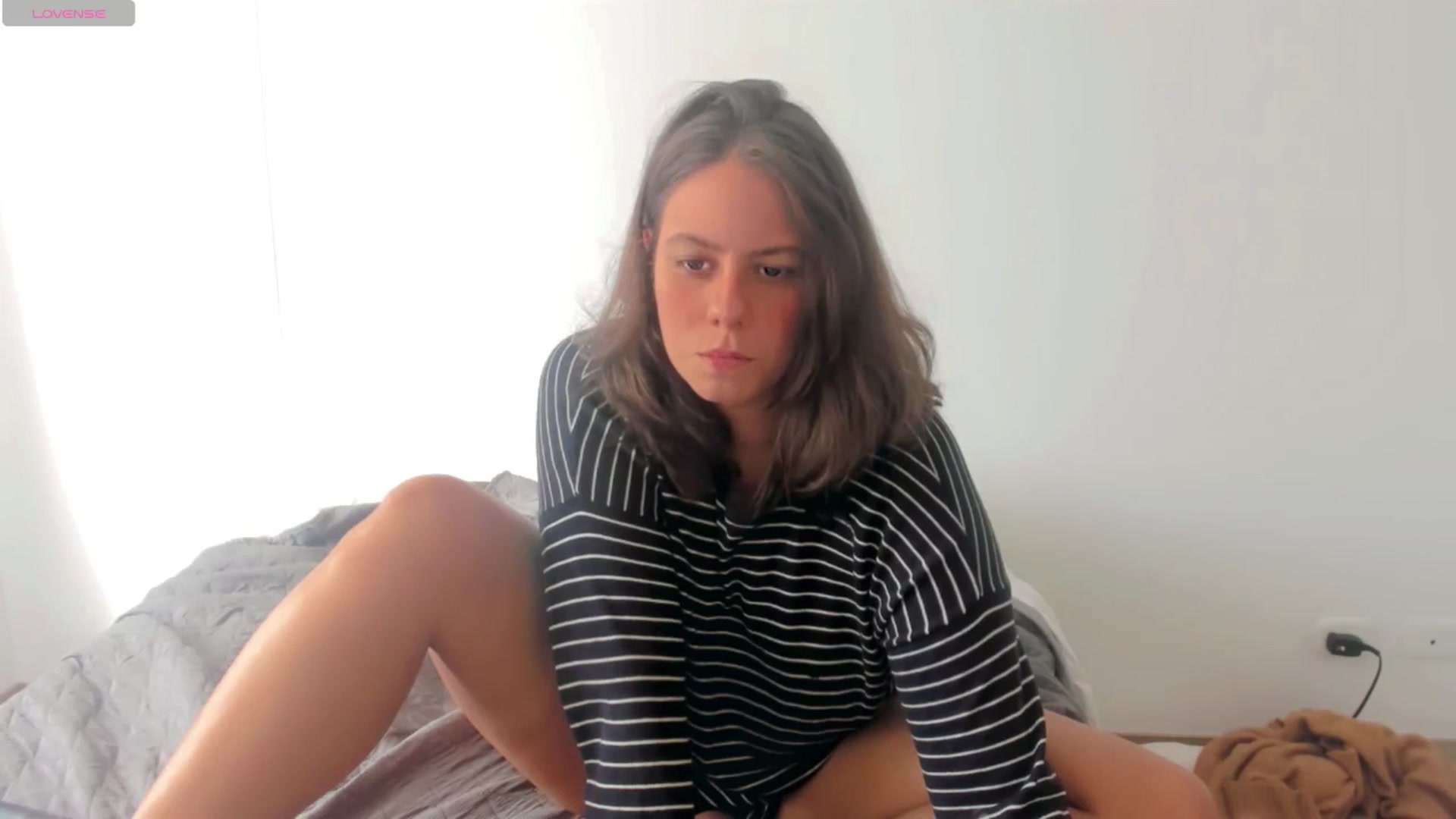 Gallery image thumbnail from ABlackBee's myfreecams stream on, 02/25/2025, 16:00 image 12 of 20