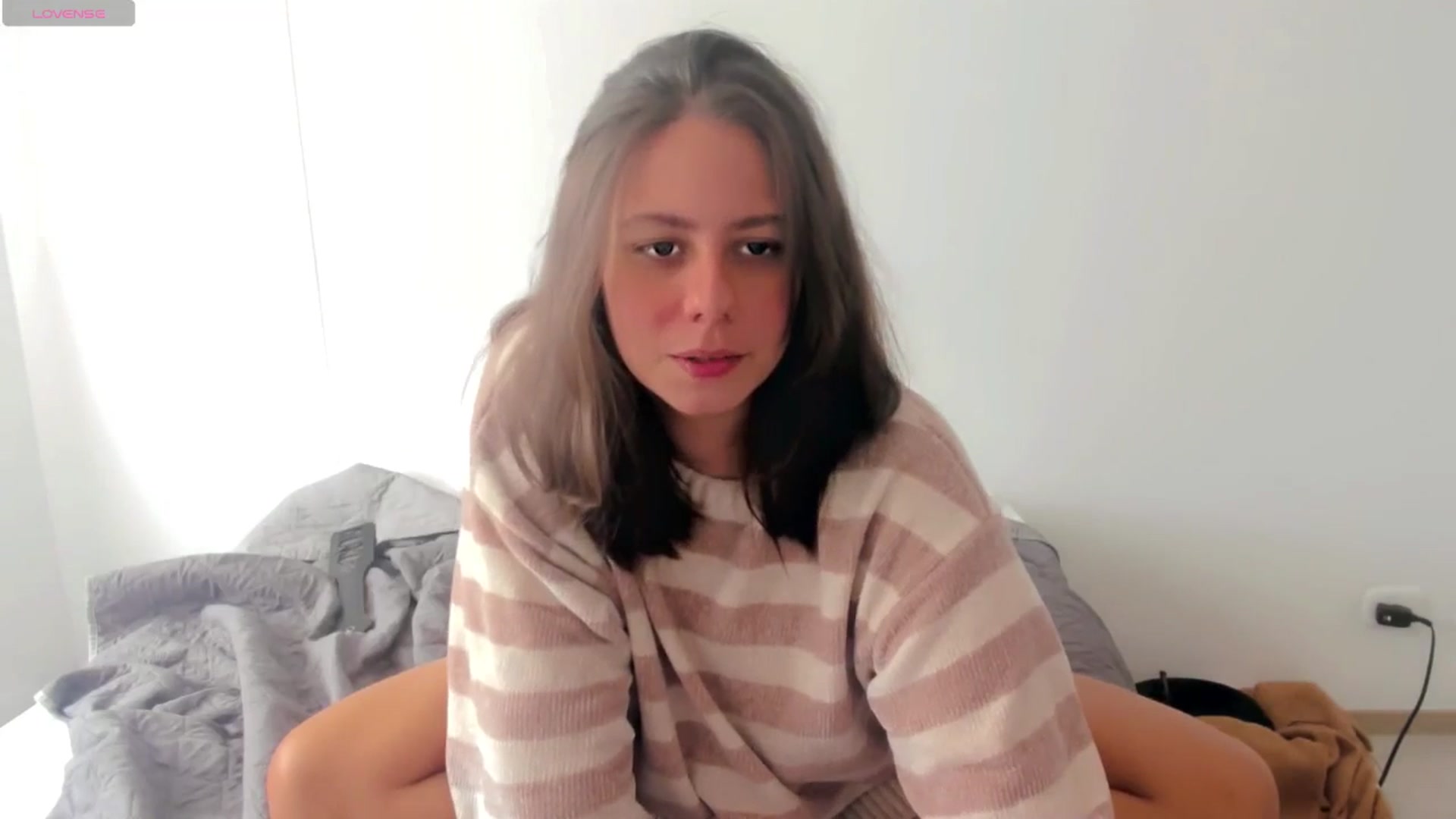 Gallery image thumbnail from ABlackBee's myfreecams stream on, 02/27/2025, 15:40 image 12 of 20