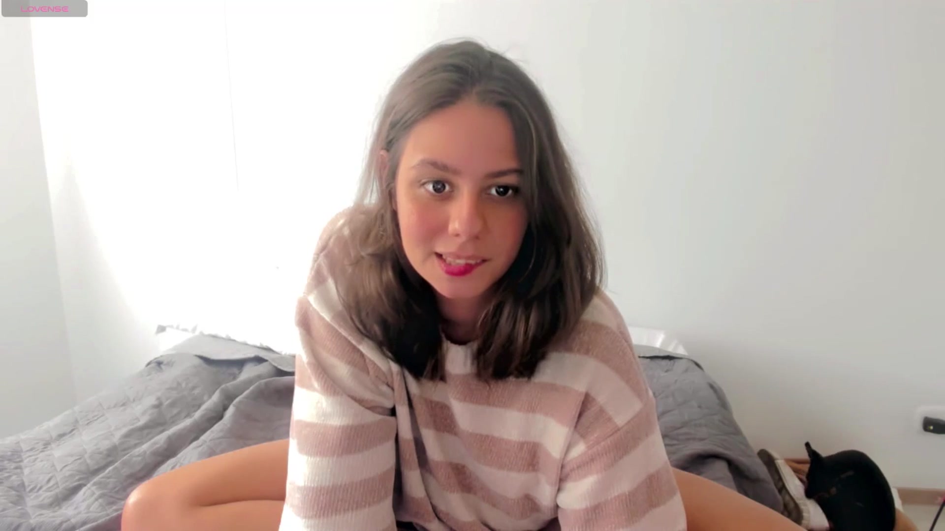Gallery image thumbnail from ABlackBee's myfreecams stream on, 02/27/2025, 20:12 image 17 of 20