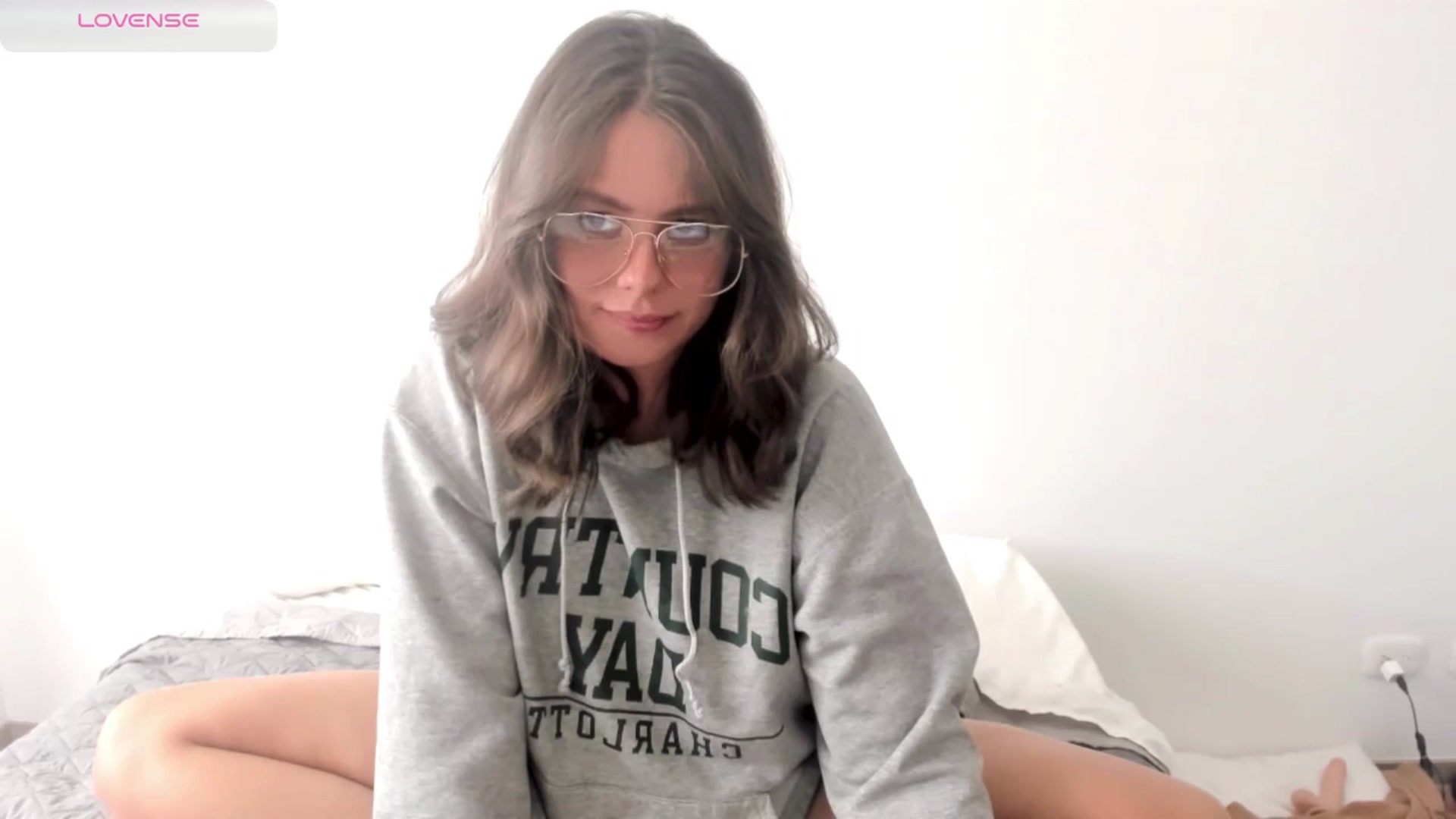Gallery image thumbnail from ABlackBee's myfreecams stream on, 02/28/2025, 20:51 image 15 of 20