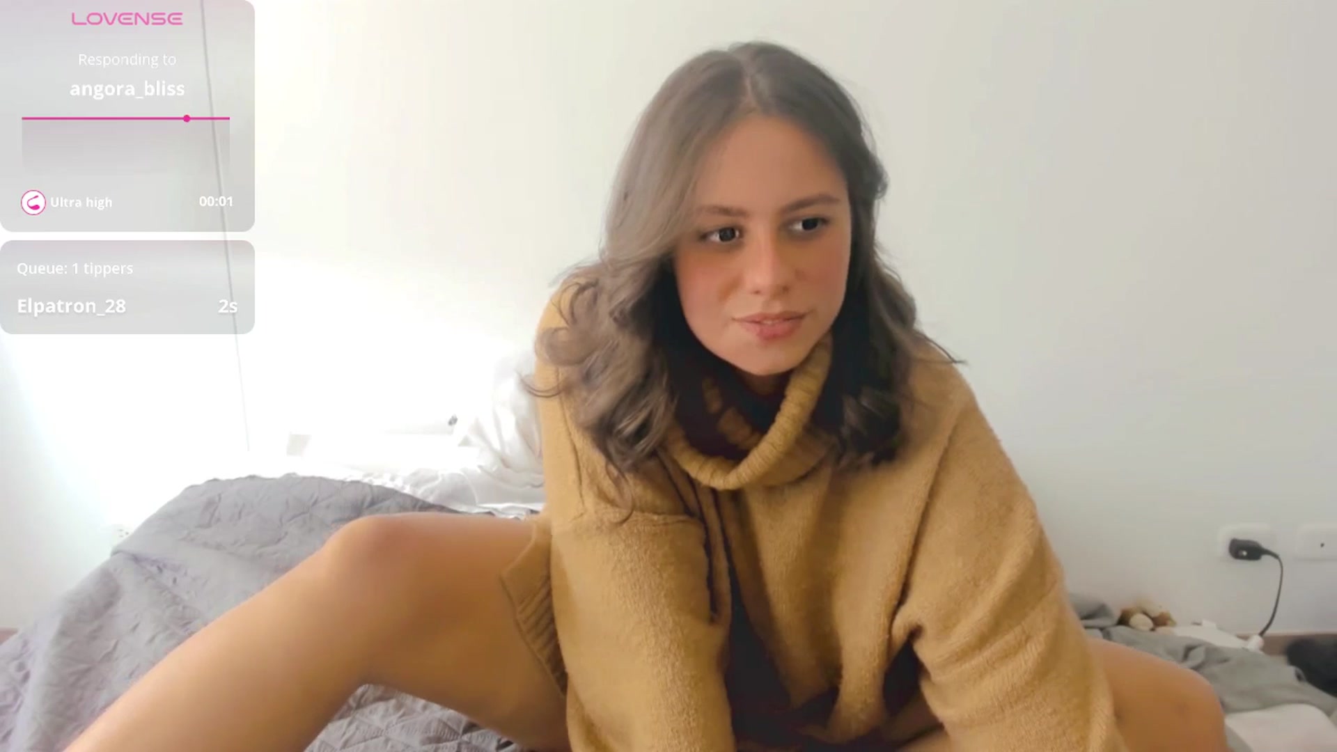 Gallery image thumbnail from ABlackBee's myfreecams stream on, 03/01/2025, 17:03 image 4 of 20