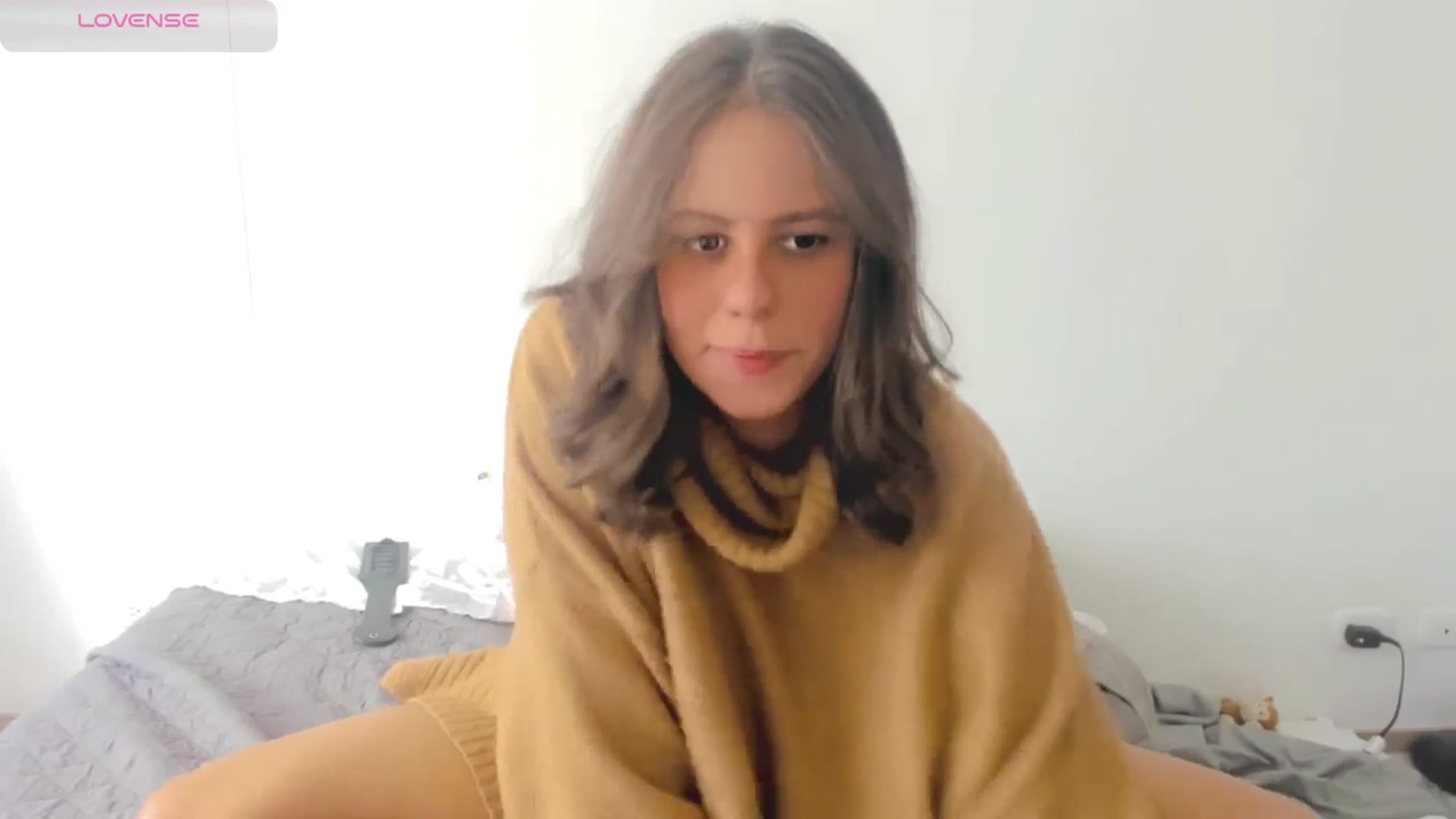 Gallery image thumbnail from ABlackBee's myfreecams stream on, 03/01/2025, 17:03 image 16 of 20