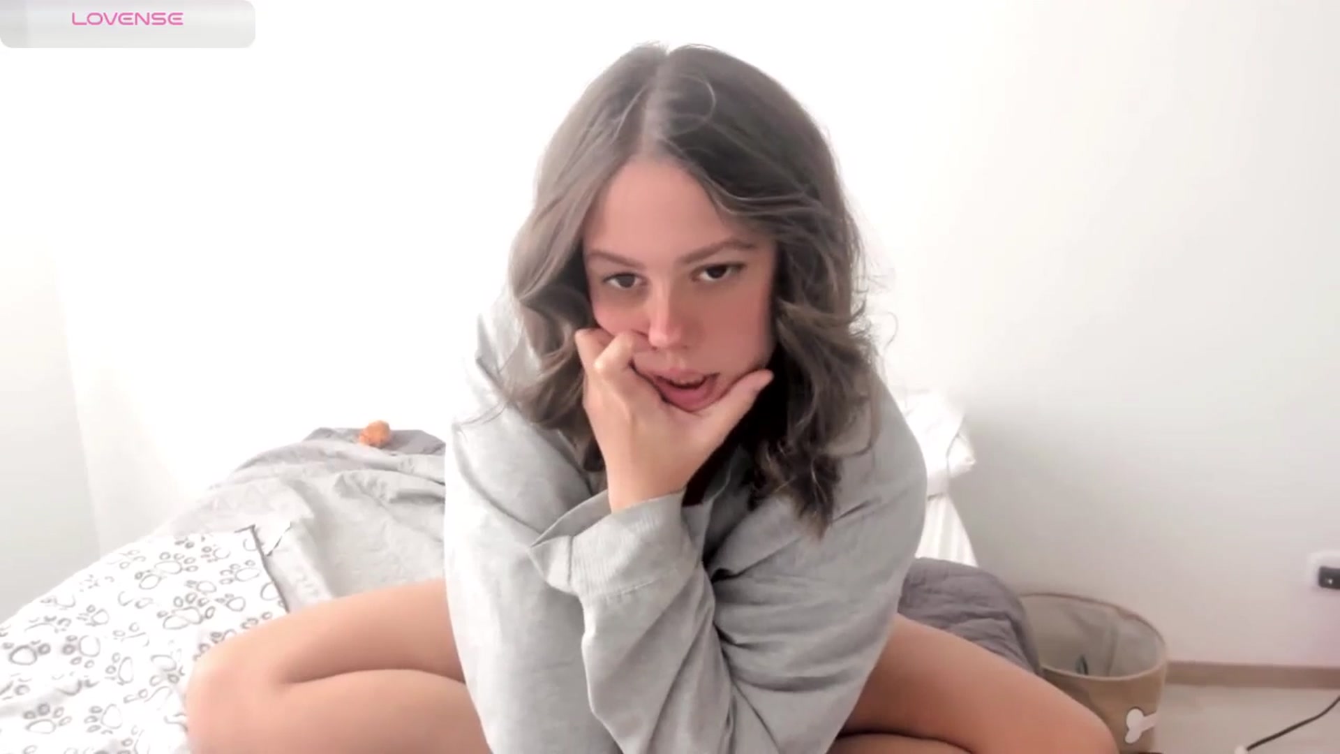 Gallery image thumbnail from ABlackBee's myfreecams stream on, 03/20/2025, 14:16 image 7 of 20