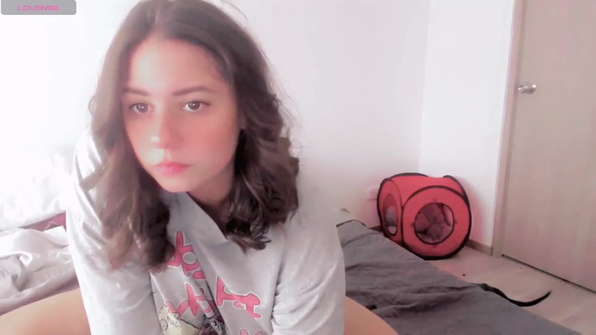 Gallery image thumbnail from ABlackBee's myfreecams stream on, 05/27/2025, 22:15 image 10 of 20