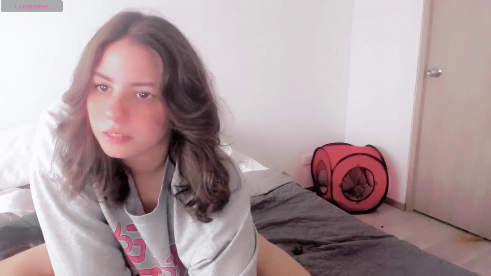 Gallery image thumbnail from ABlackBee's myfreecams stream on, 05/27/2025, 22:15 image 19 of 20