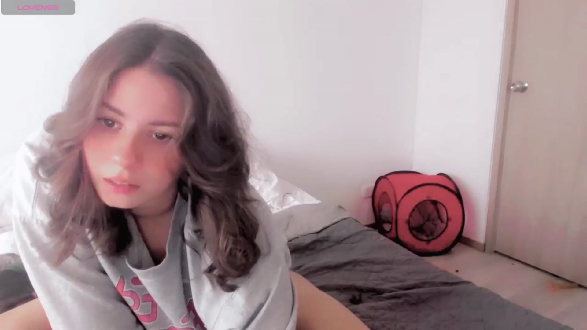 Gallery image thumbnail from ABlackBee's myfreecams stream on, 05/27/2025, 22:15 image 18 of 20