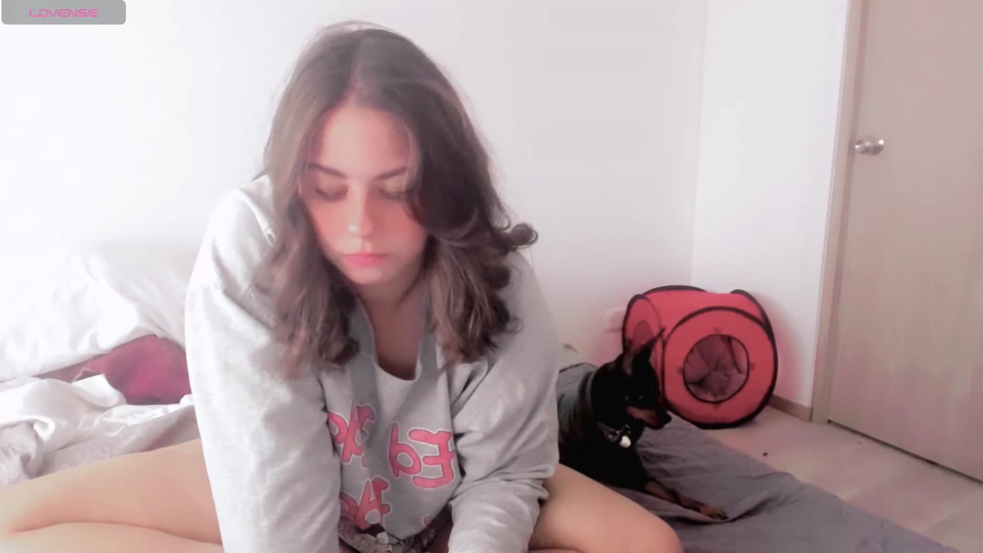 Gallery image thumbnail from ABlackBee's myfreecams stream on, 05/27/2025, 22:15 image 7 of 20