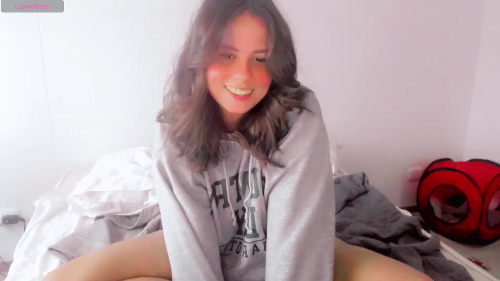 Gallery image thumbnail from ABlackBee's myfreecams stream on, 06/03/2025, 22:59 image 16 of 20
