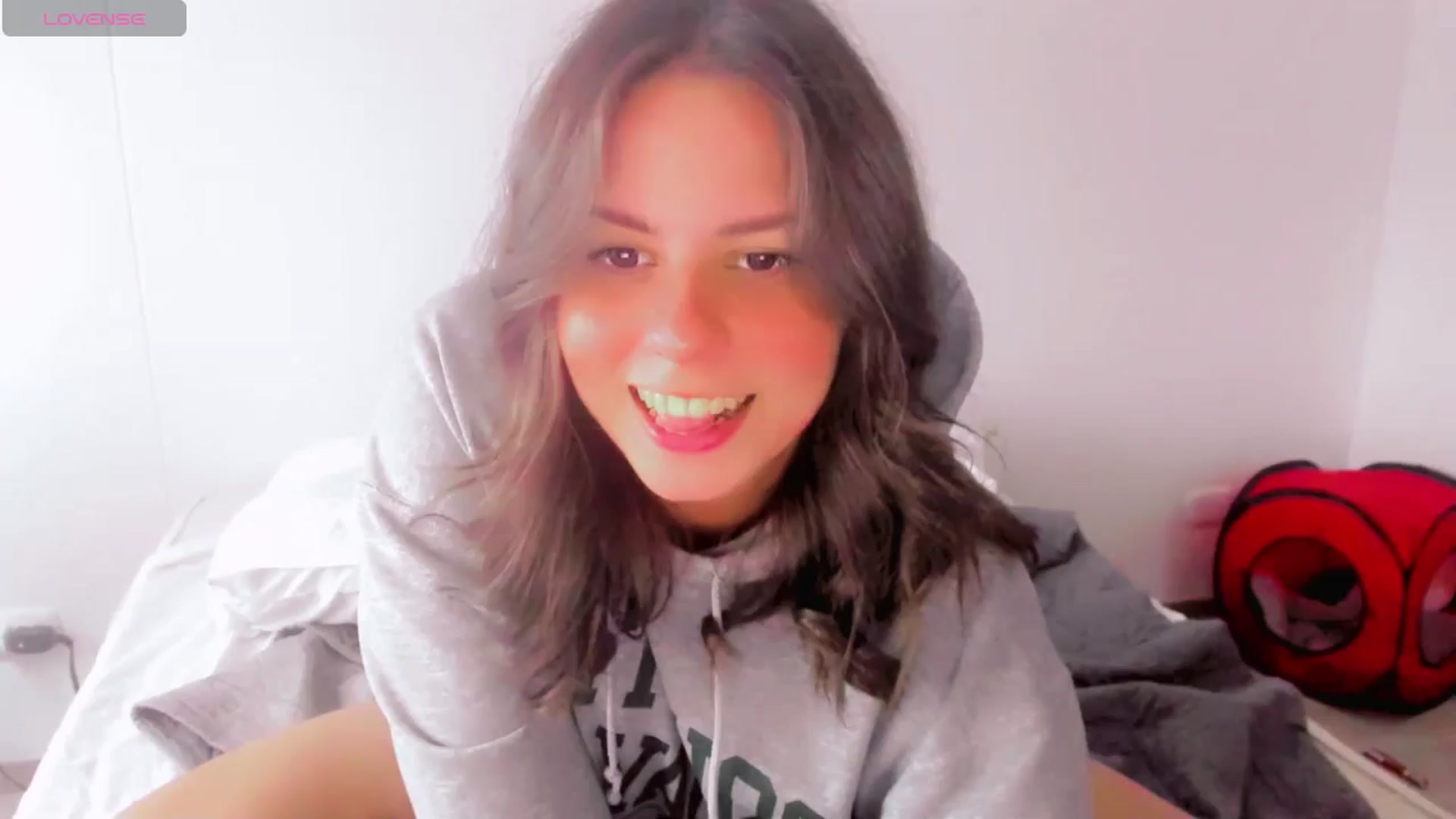 Gallery image thumbnail from ABlackBee's myfreecams stream on, 06/03/2025, 22:59 image 12 of 20