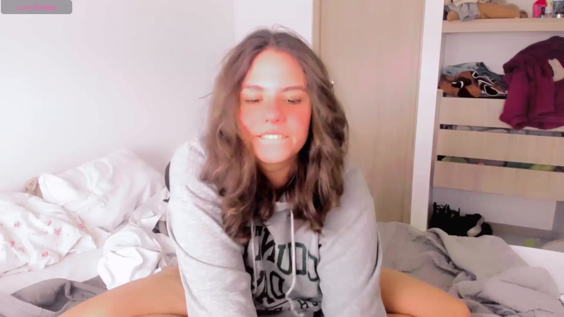 Gallery image thumbnail from ABlackBee's myfreecams stream on, 06/10/2025, 16:57 image 11 of 20