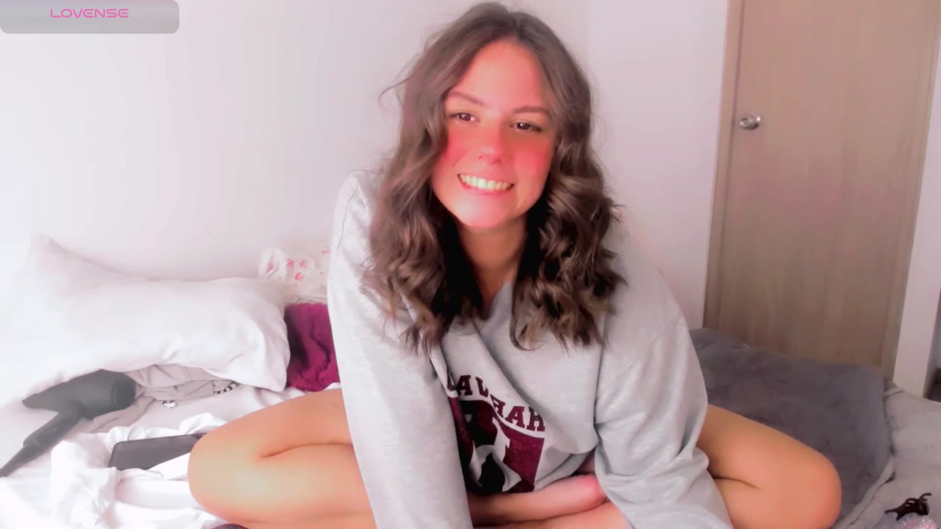 Gallery image thumbnail from ABlackBee's myfreecams stream on, 06/12/2025, 20:34 image 13 of 20