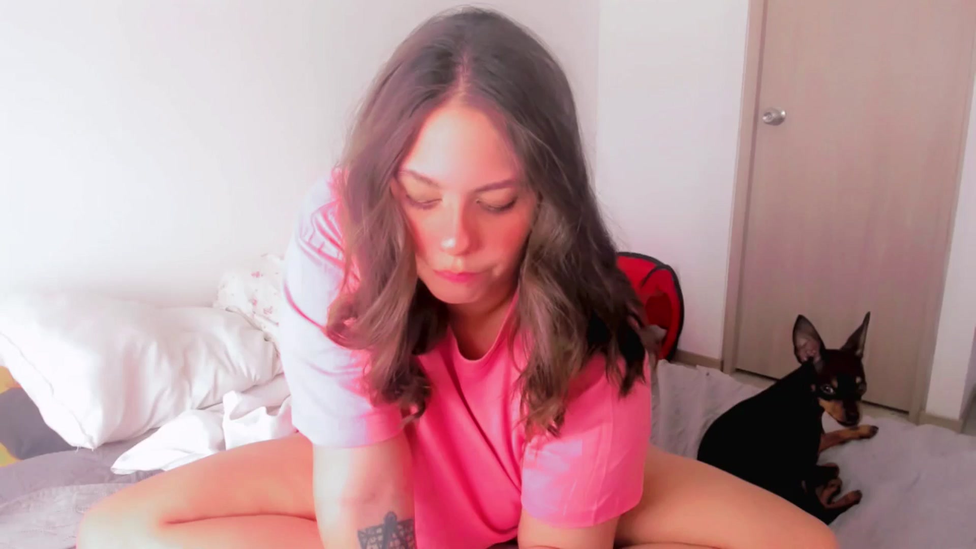 Gallery image thumbnail from ABlackBee's myfreecams stream on, 06/17/2025, 15:43 image 1 of 20