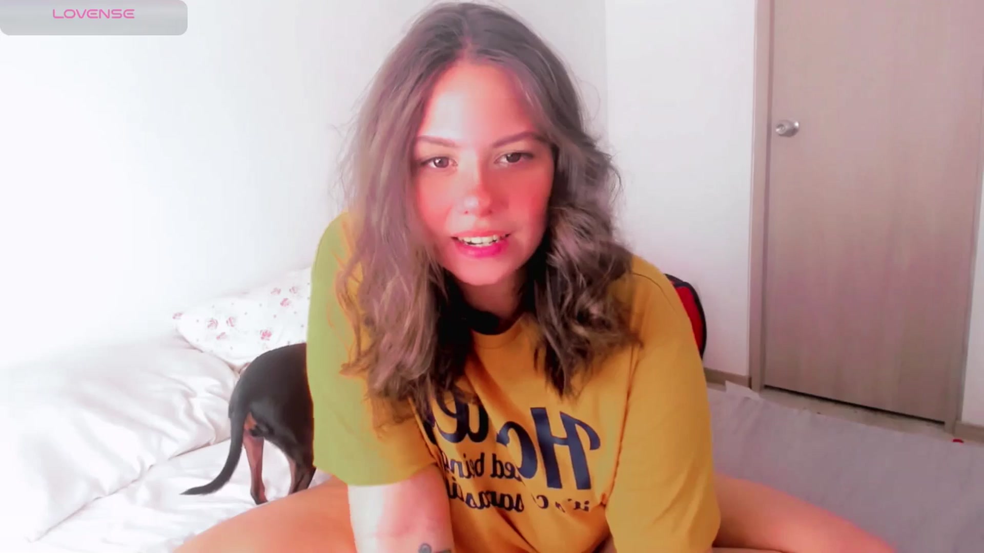 Gallery image thumbnail from ABlackBee's myfreecams stream on, 06/18/2025, 15:07 image 7 of 20