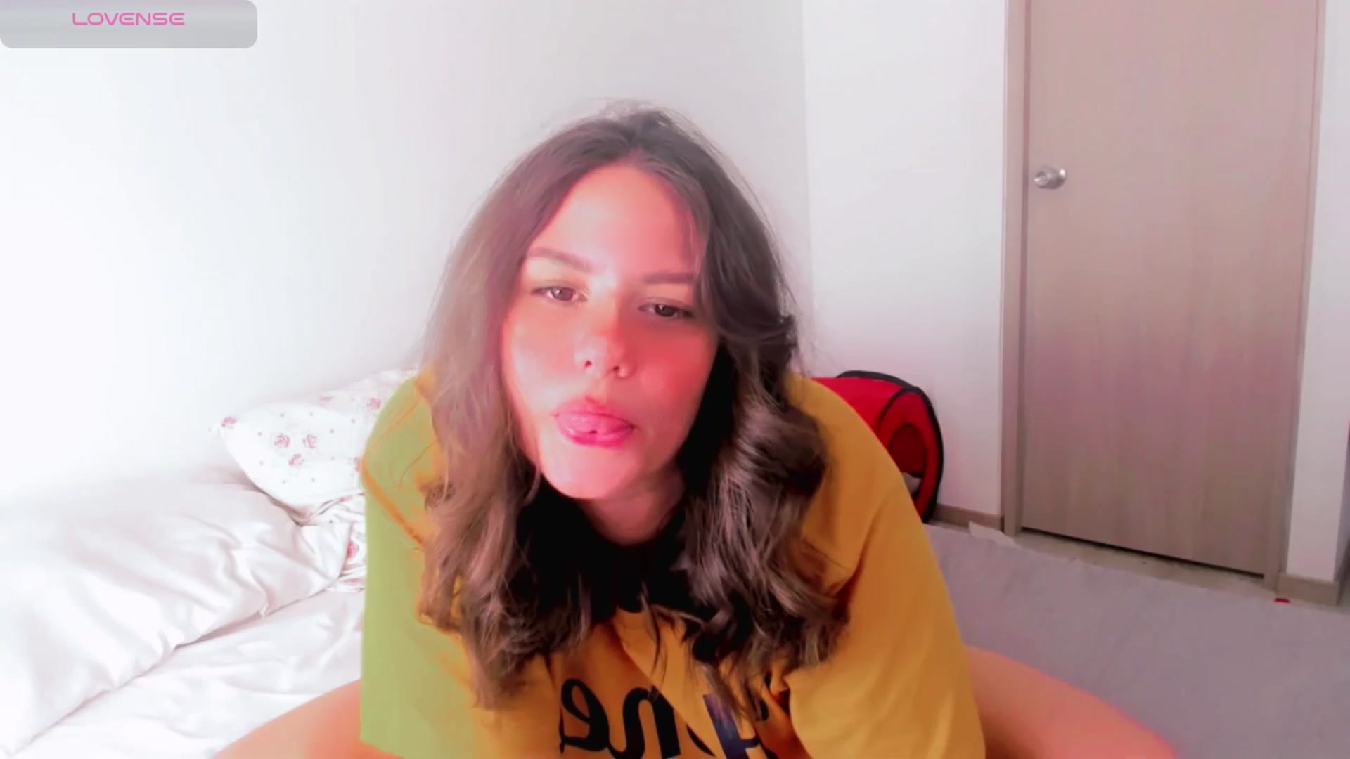 Gallery image thumbnail from ABlackBee's myfreecams stream on, 06/18/2025, 15:07 image 20 of 20