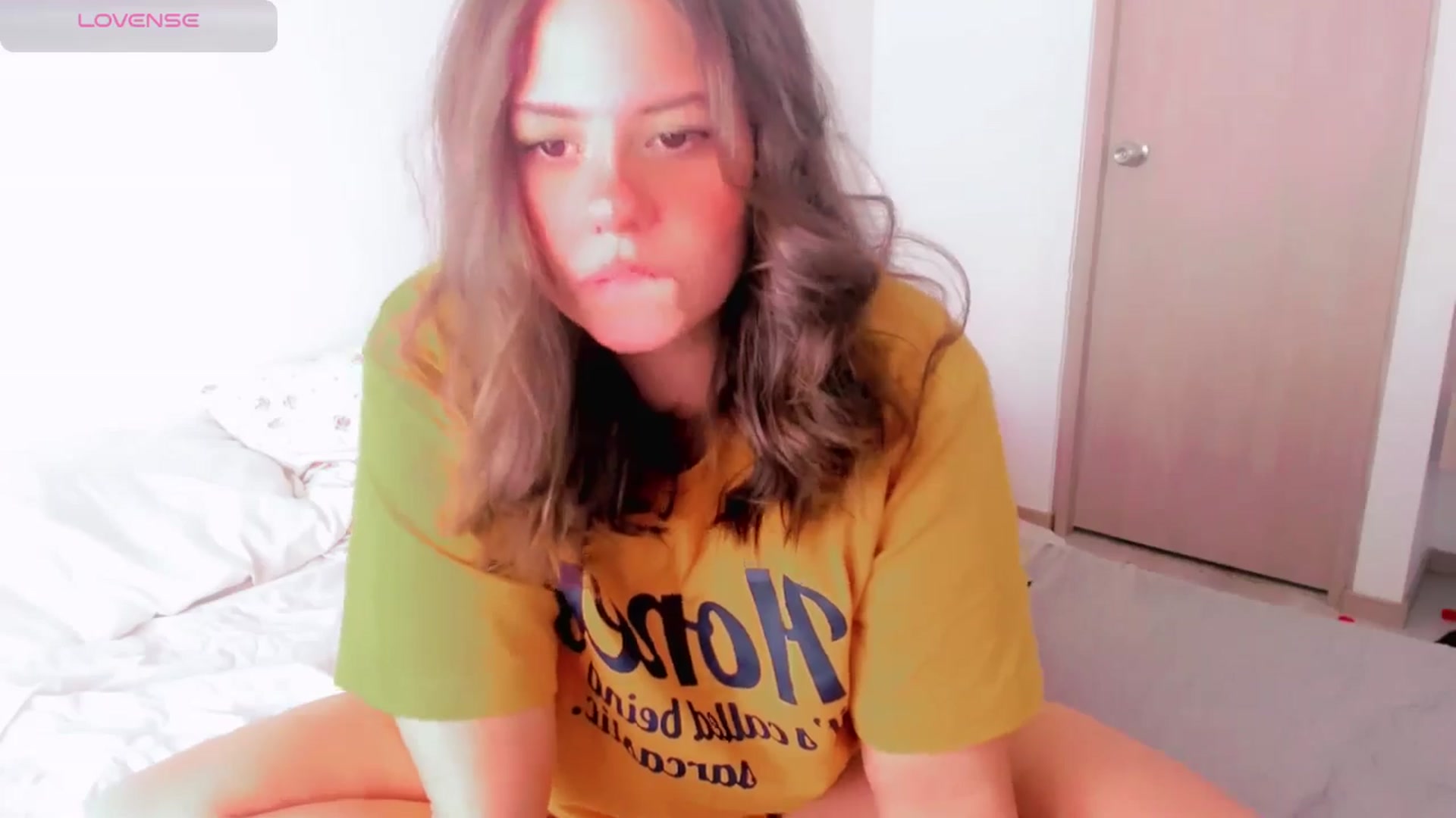 Gallery image thumbnail from ABlackBee's myfreecams stream on, 06/18/2025, 15:07 image 3 of 20