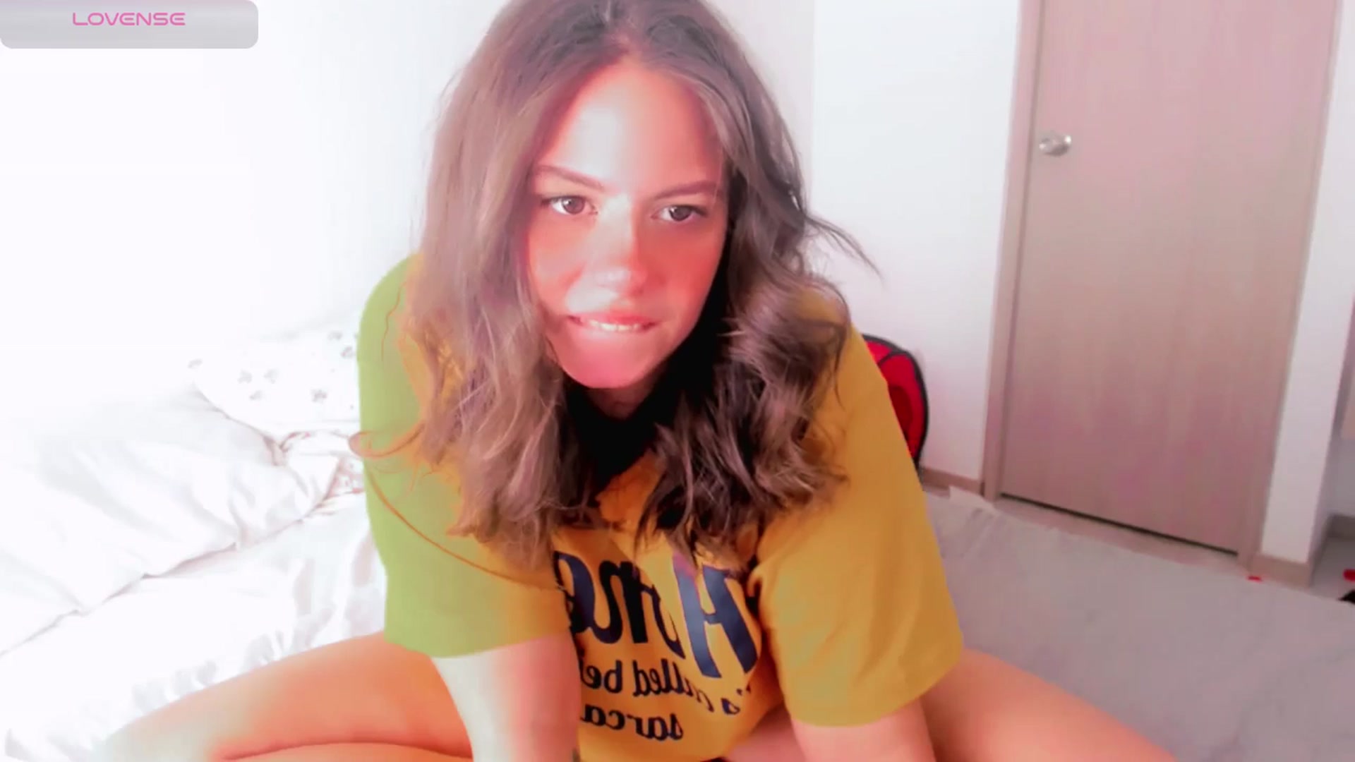 Gallery image thumbnail from ABlackBee's myfreecams stream on, 06/18/2025, 15:07 image 4 of 20